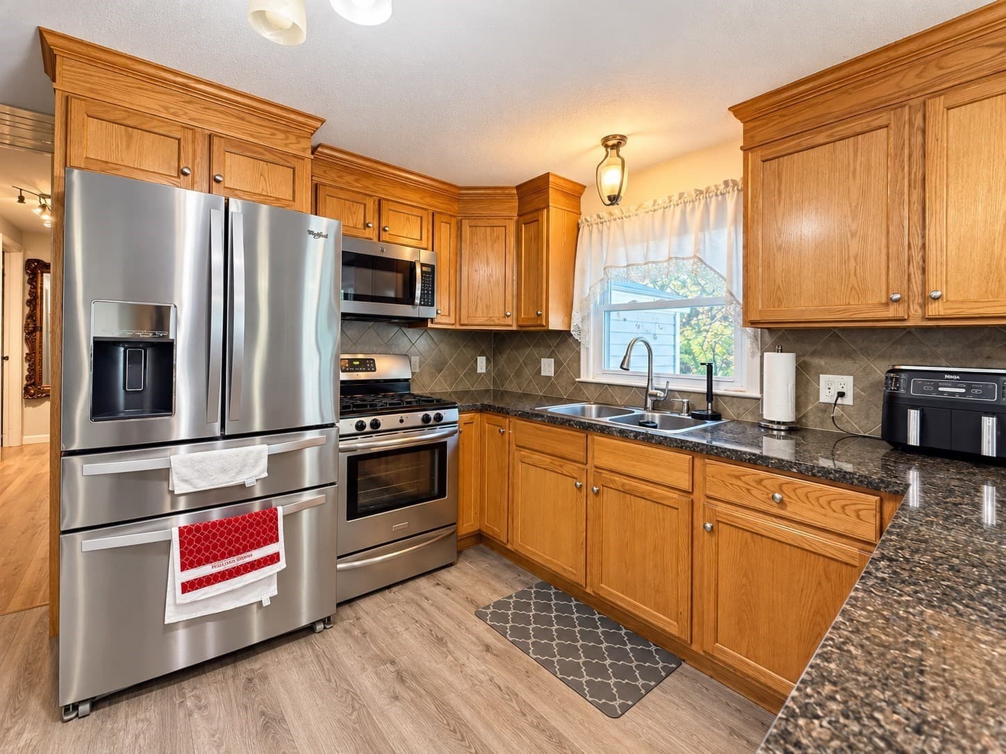 Single Family Residence at 102 Casino Ave, Chicopee MA 01013, Chicopee, photo 5 of 22