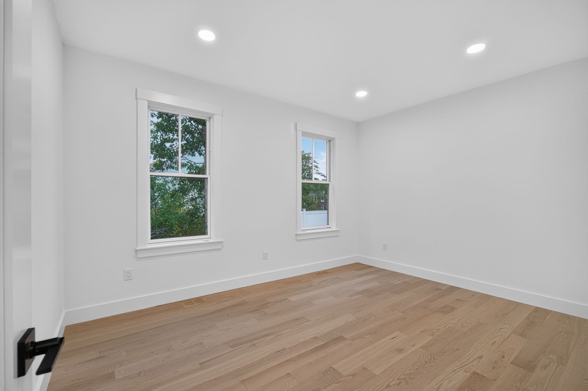 Single Family Residence at 10 Notre Dame Ave, Harwich MA 02646, photo 18 of 42