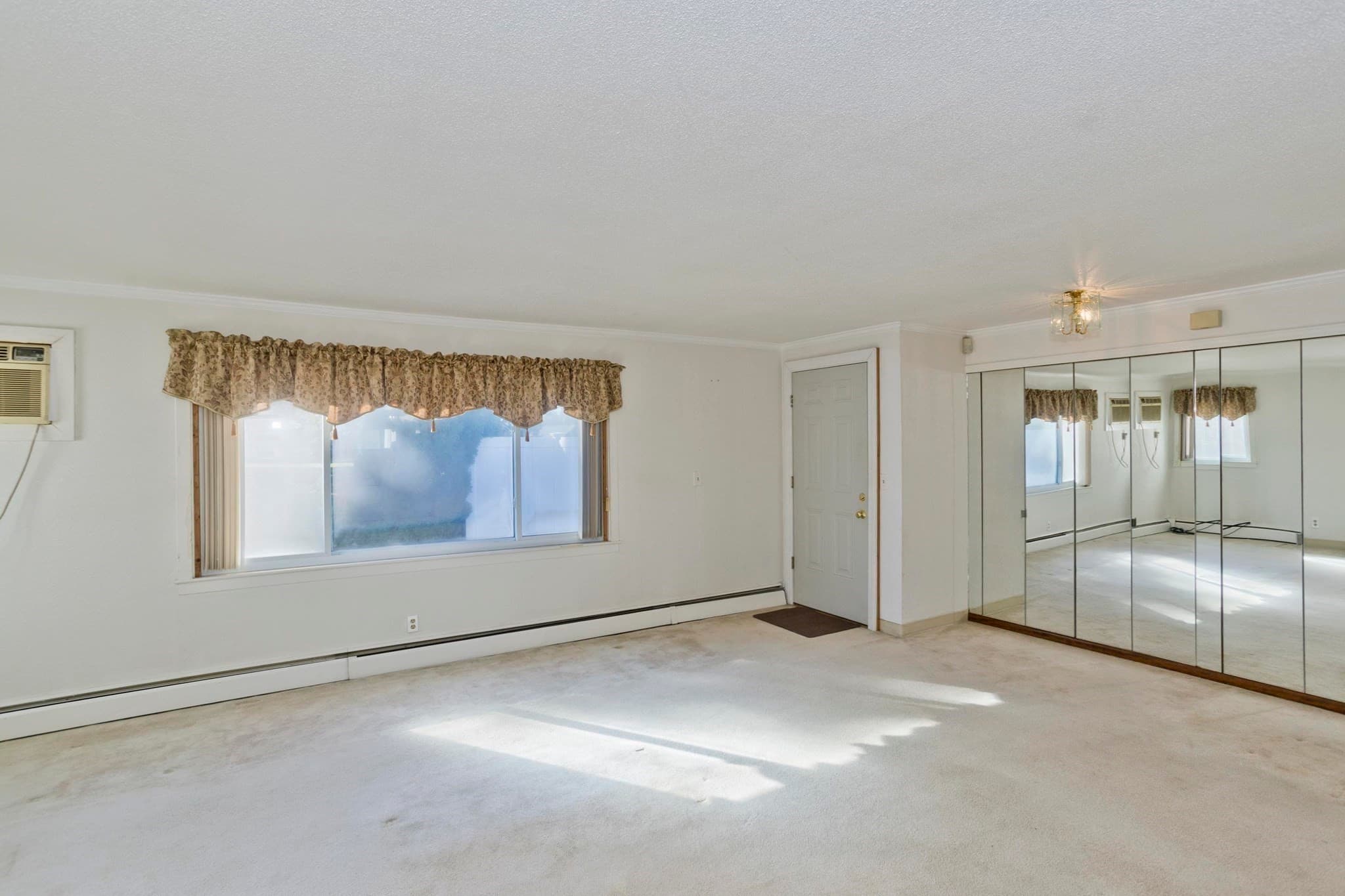 Condominium at 183 Applewood Drive # 183, Chicopee MA 01022, Chicopee, photo 17 of 33