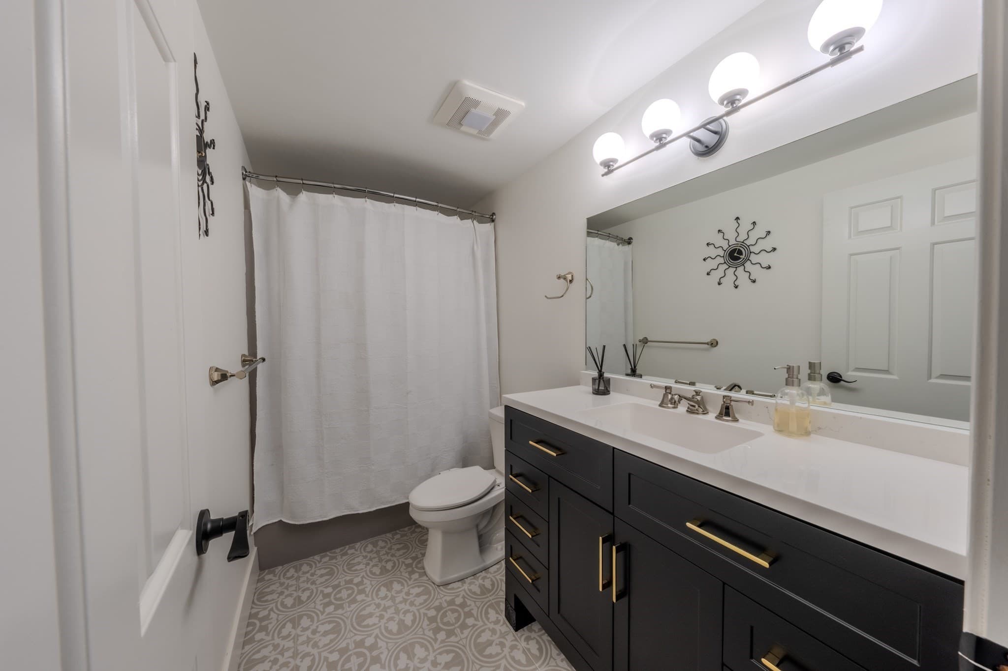 Condominium at 255 North Rd # 201, Chelmsford MA 01824, photo 26 of 33