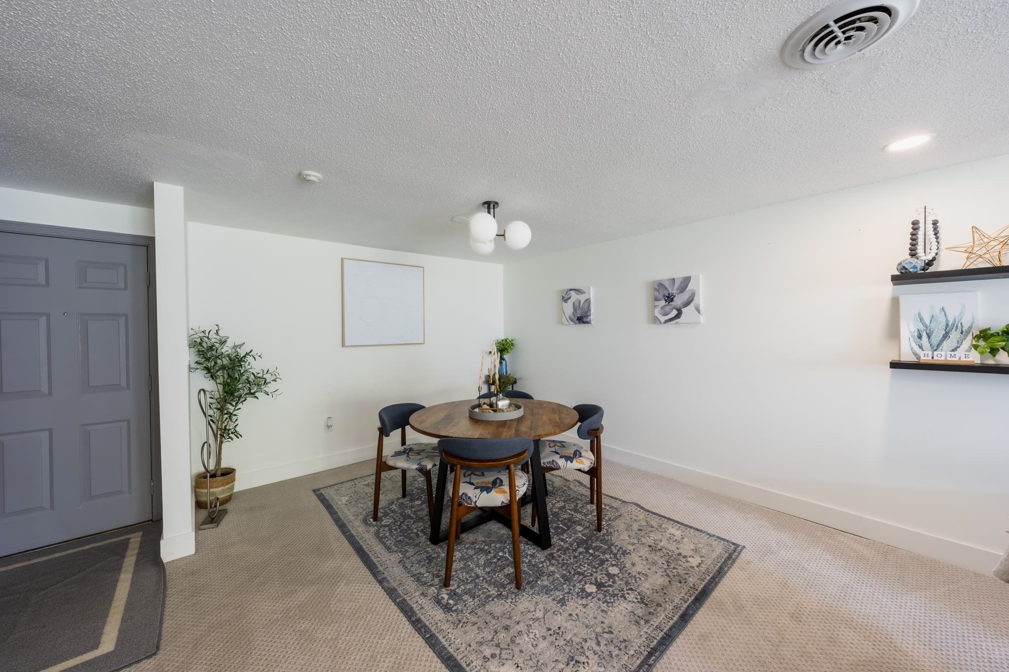 Condominium at 255 North Rd # 201, Chelmsford MA 01824, photo 3 of 33