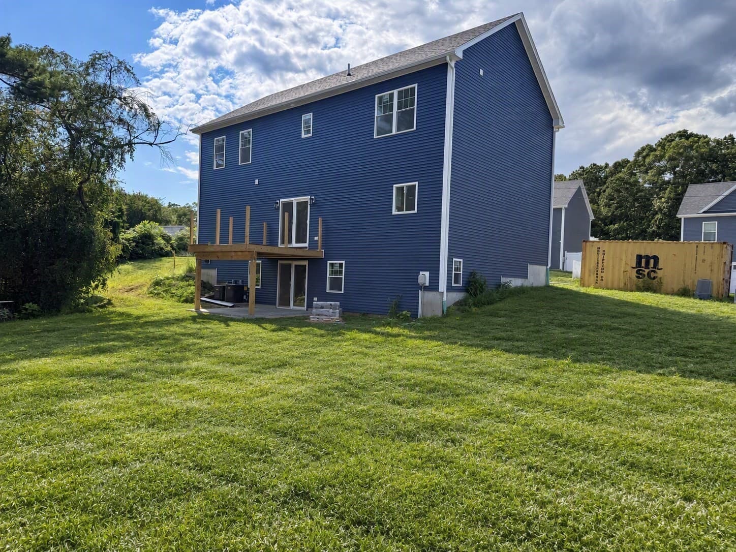 Single Family Residence at 27 Bronson St, Fall River MA 02721, Fall River, photo 2 of 11