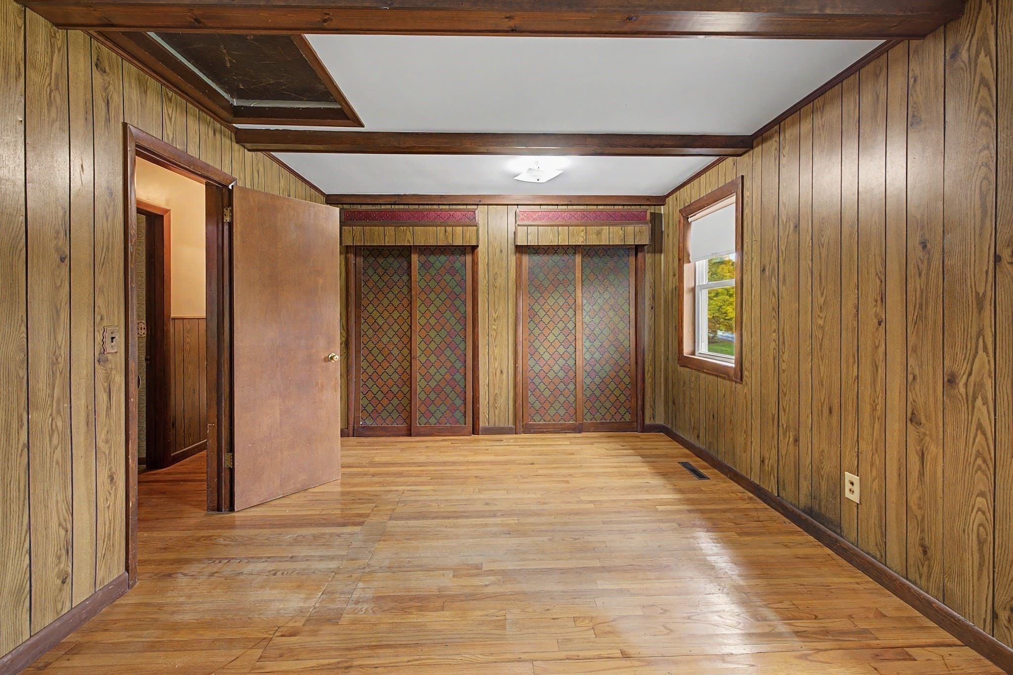 Single Family Residence at 286 Granville Rd, Southwick MA 01077, photo 14 of 42