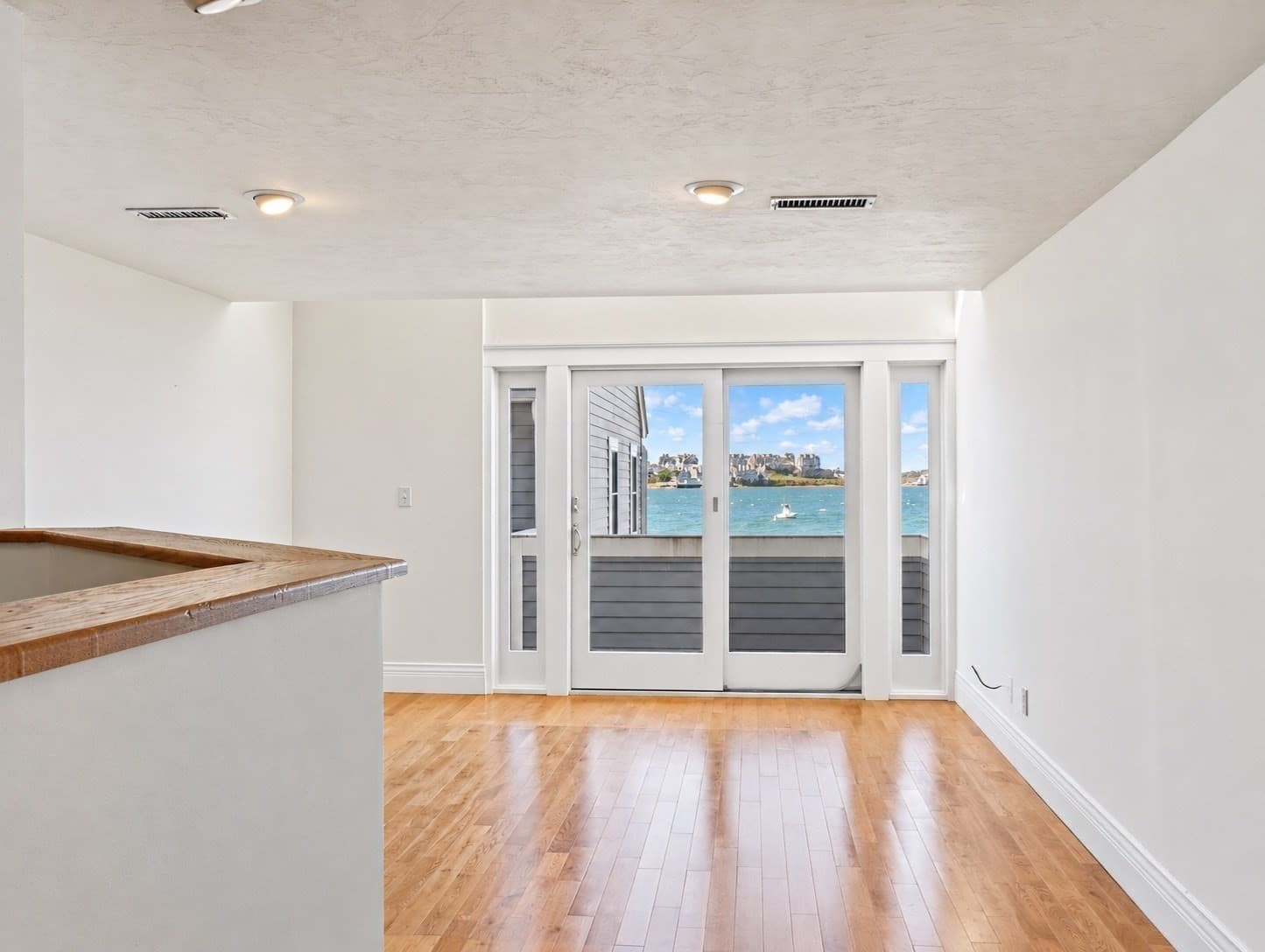 Condominium at 180 Cadish Avenue # 8, Hull MA 02045, Hull, photo 14 of 33