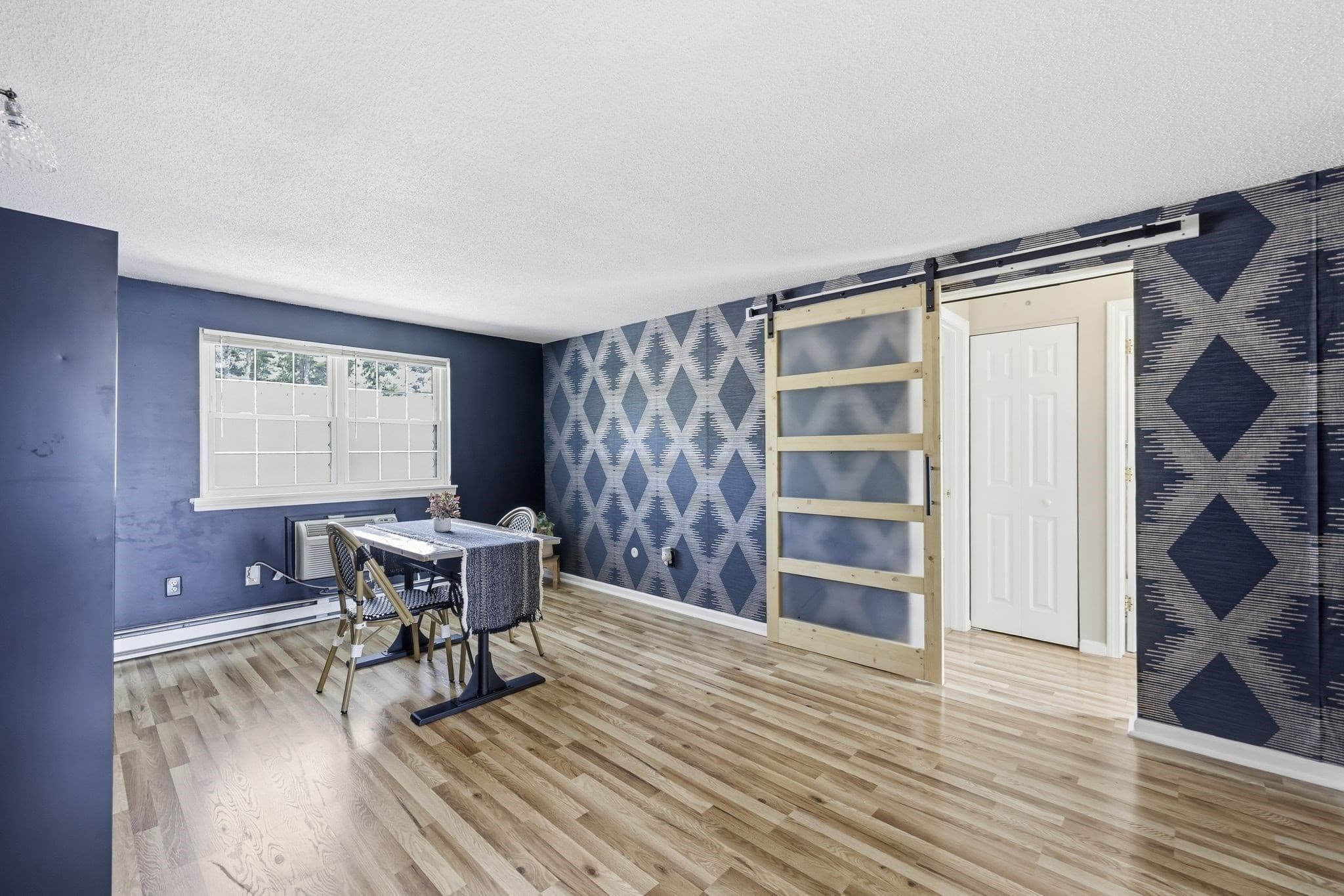 Condominium at 5 Maple Crest Circle, Holyoke MA 01040, Holyoke, photo 5 of 28