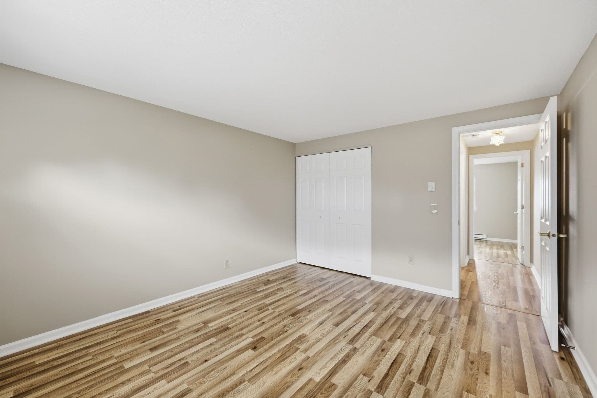Condominium at 5 Maple Crest Circle, Holyoke MA 01040, Holyoke, photo 20 of 28