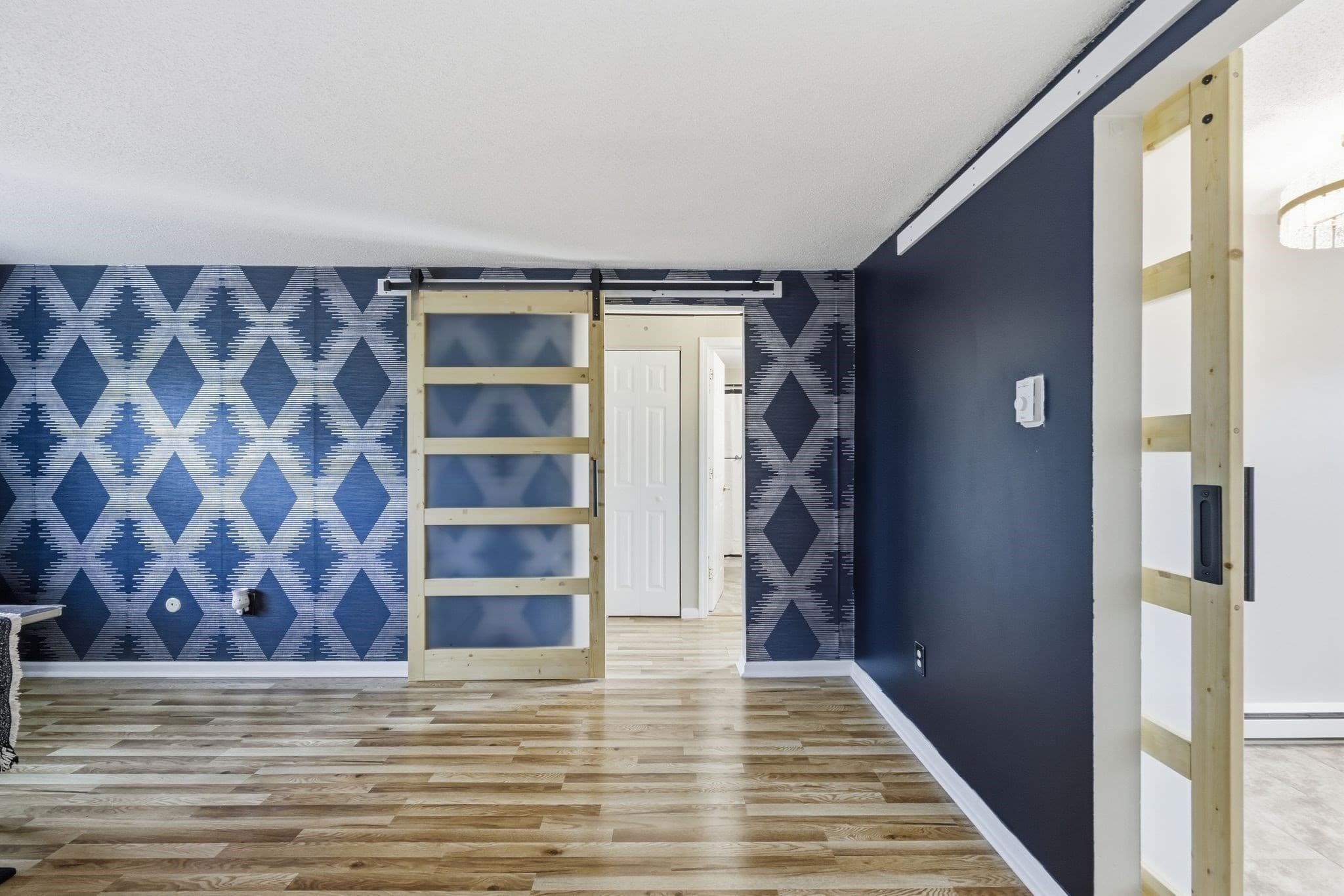 Condominium at 5 Maple Crest Circle, Holyoke MA 01040, Holyoke, photo 9 of 28