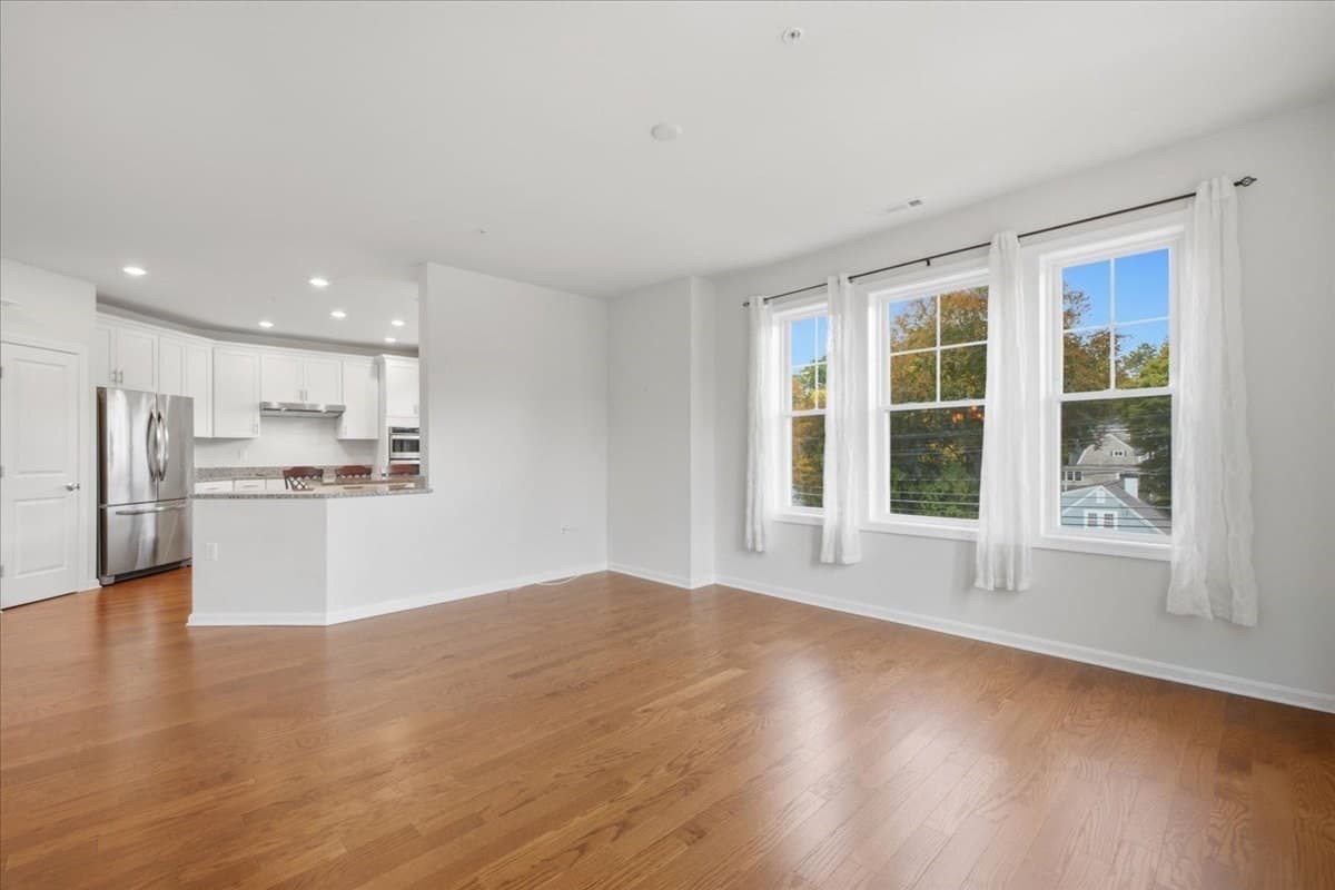 Condominium at 1306 Pennington Drive # 1306, Walpole MA 02081, photo 11 of 29