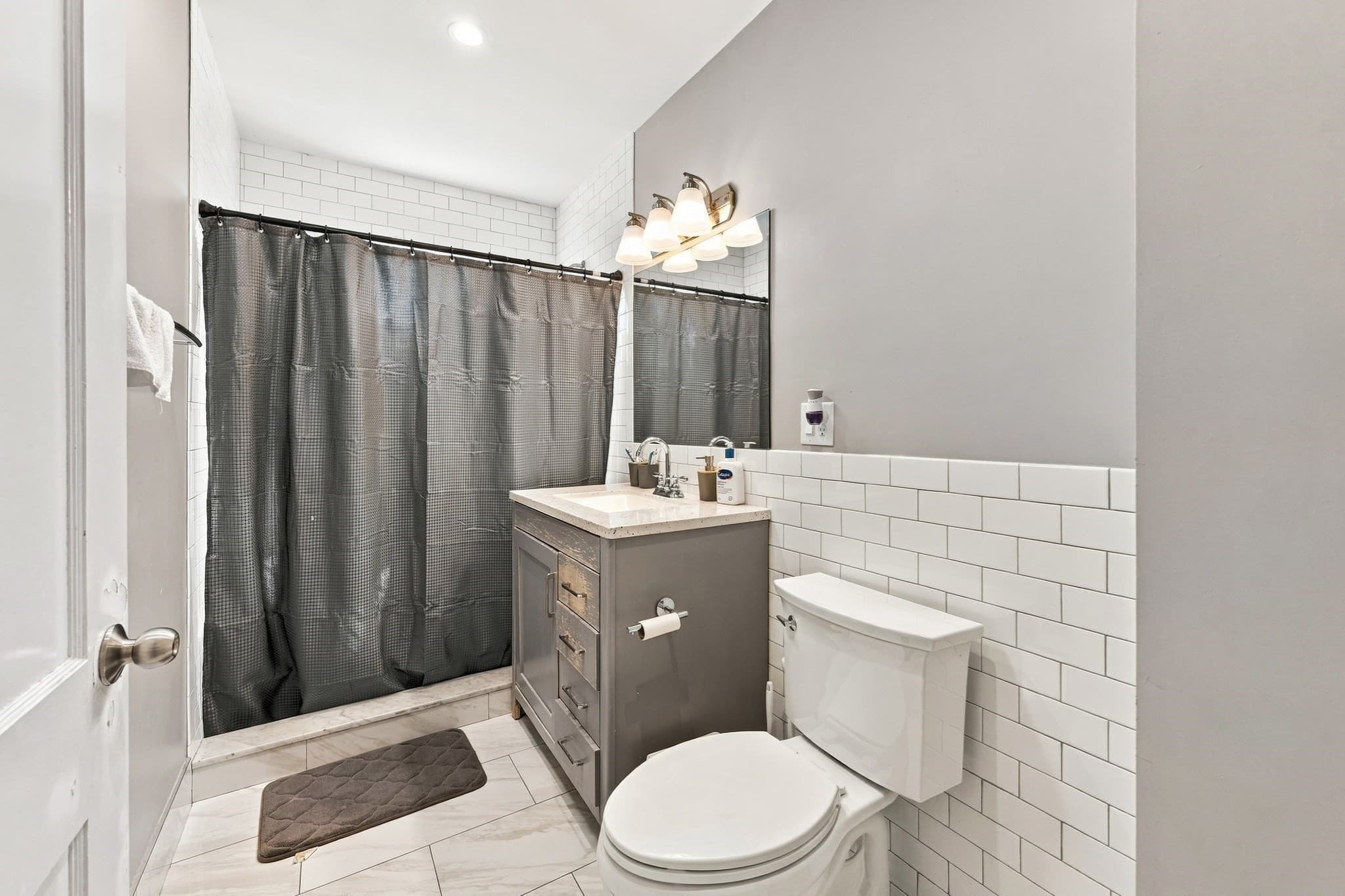 3 Family at 123 Crest Ave, Revere MA 02151, Revere, photo 16 of 42