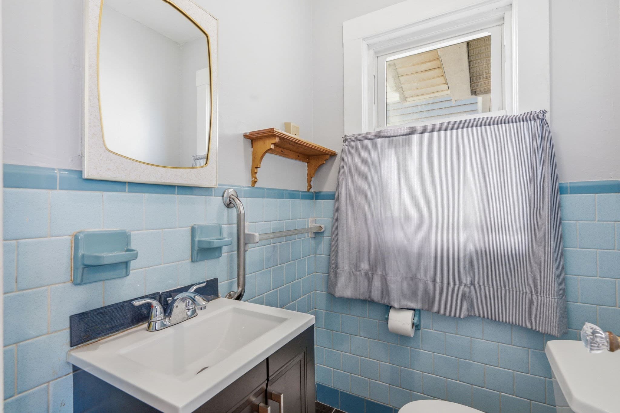 Condominium at 28 Vine Ave # 28, Quincy MA 02169, Quincy, photo 18 of 42