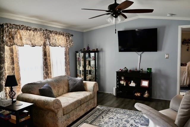 Mobile Home at 12 Stella Dr, Weymouth MA 02188, Weymouth, photo 7 of 19