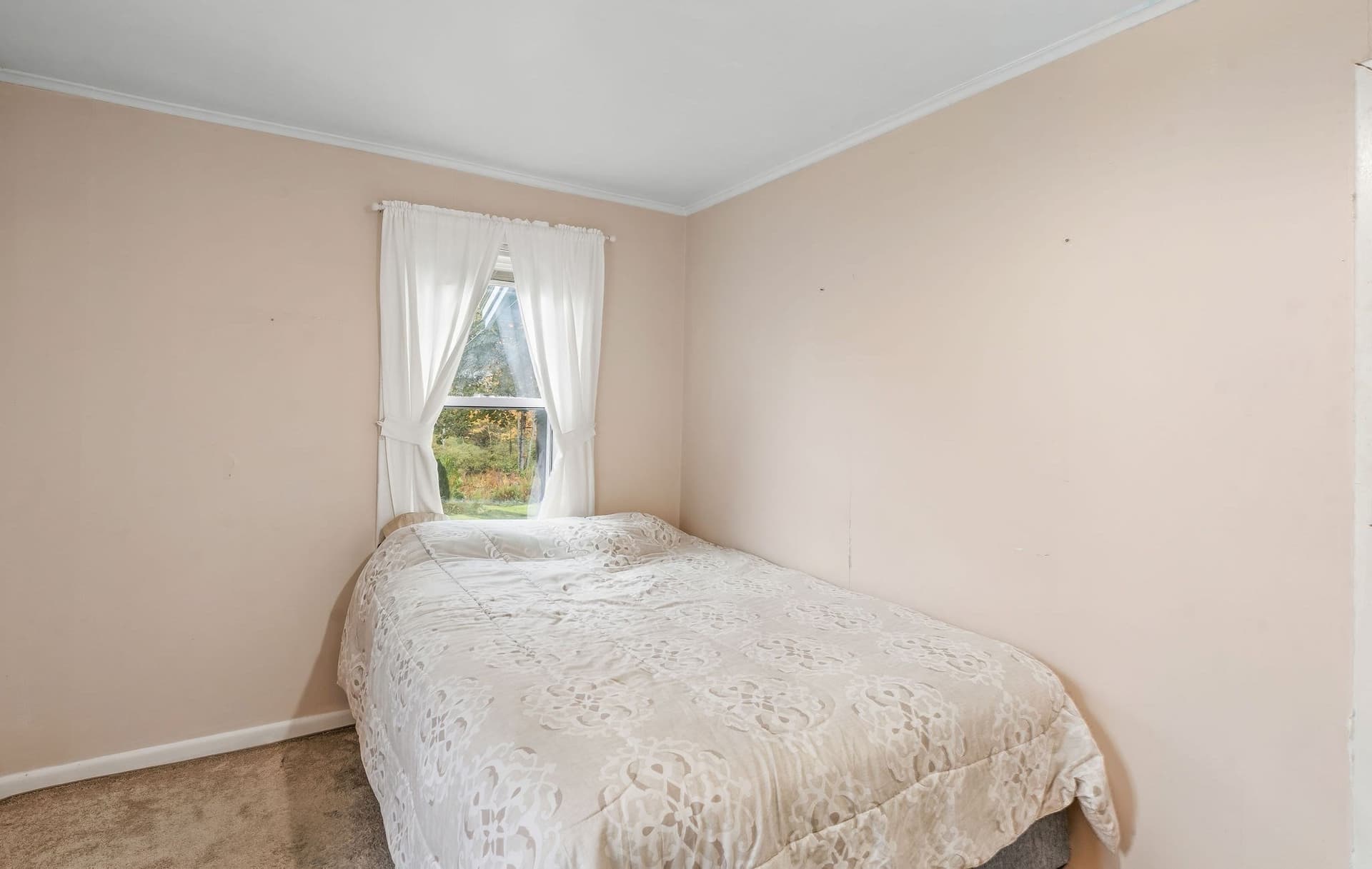 Single Family Residence at 179 Glenallen St, Winchendon MA 01475, photo 15 of 37
