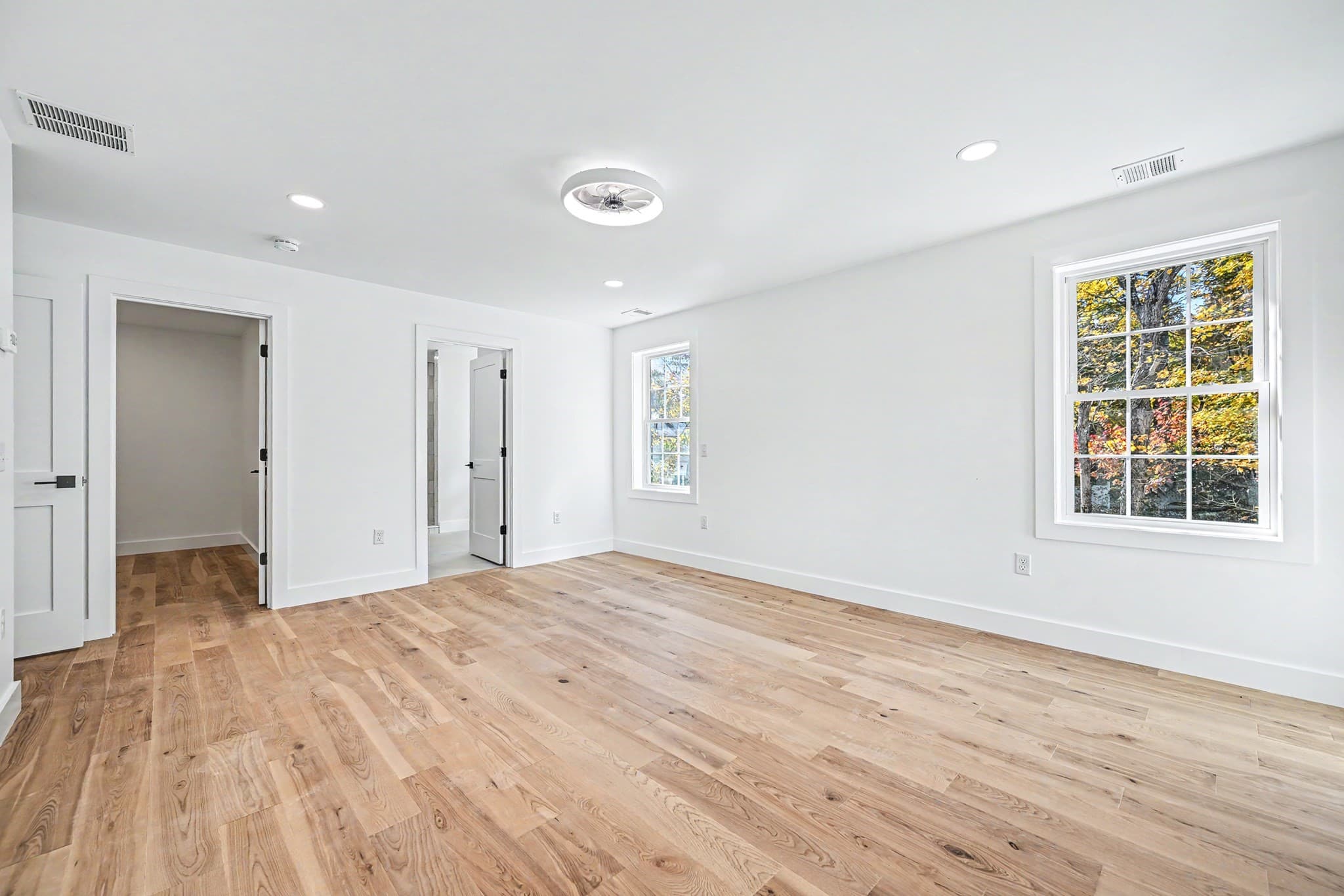 Single Family Residence at 2 Boette Lane, Foxboro MA 02035, photo 10 of 36