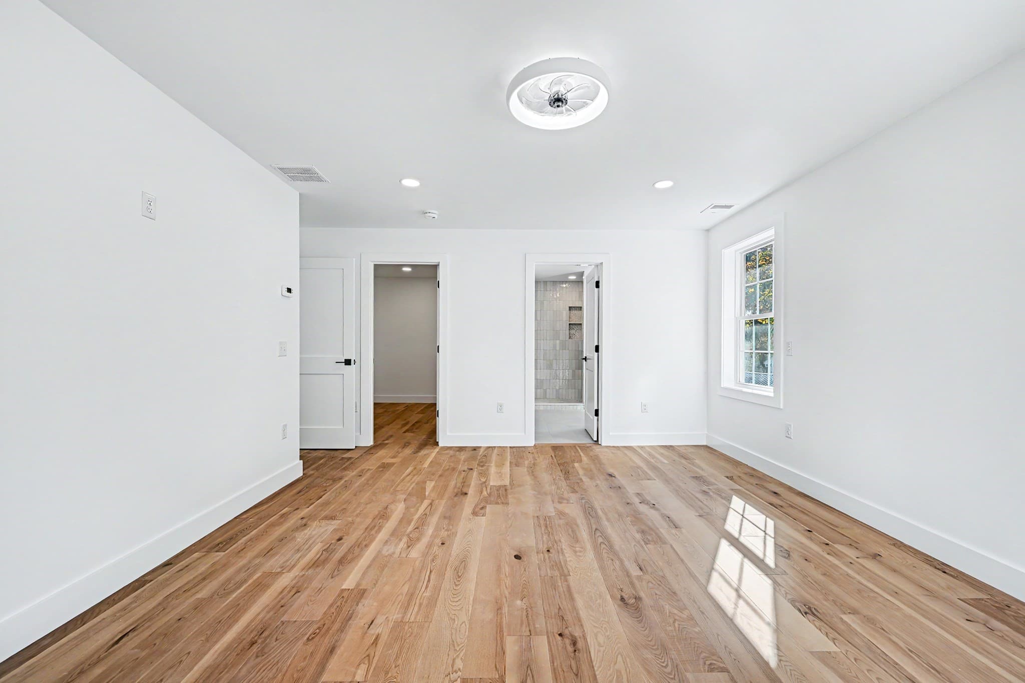 Single Family Residence at 2 Boette Lane, Foxboro MA 02035, photo 11 of 36
