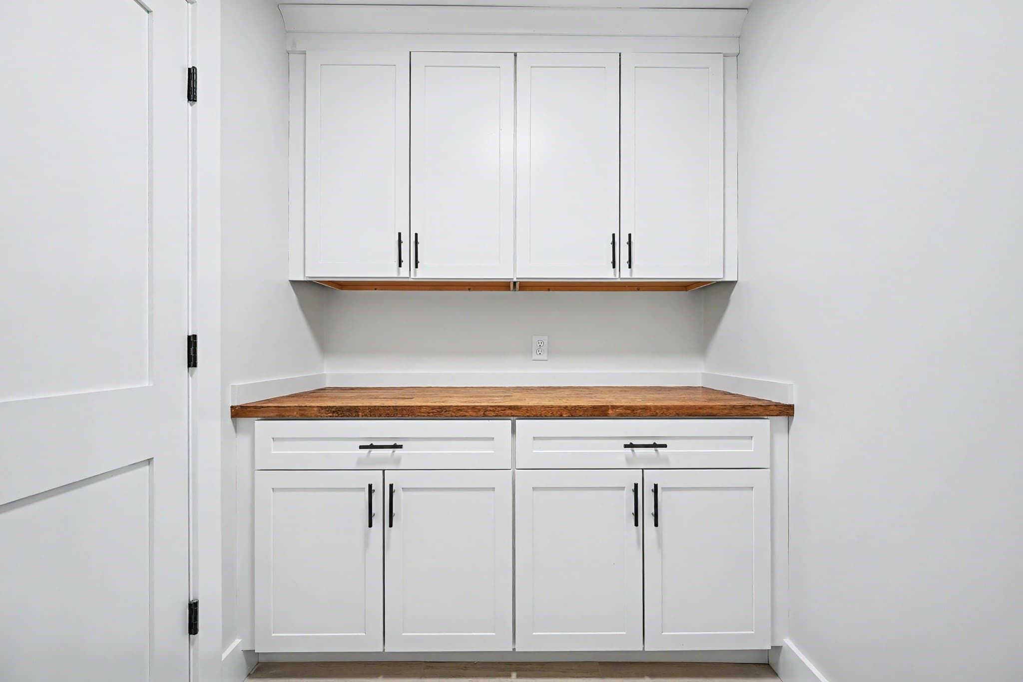 Single Family Residence at 2 Boette Lane, Foxboro MA 02035, photo 19 of 36