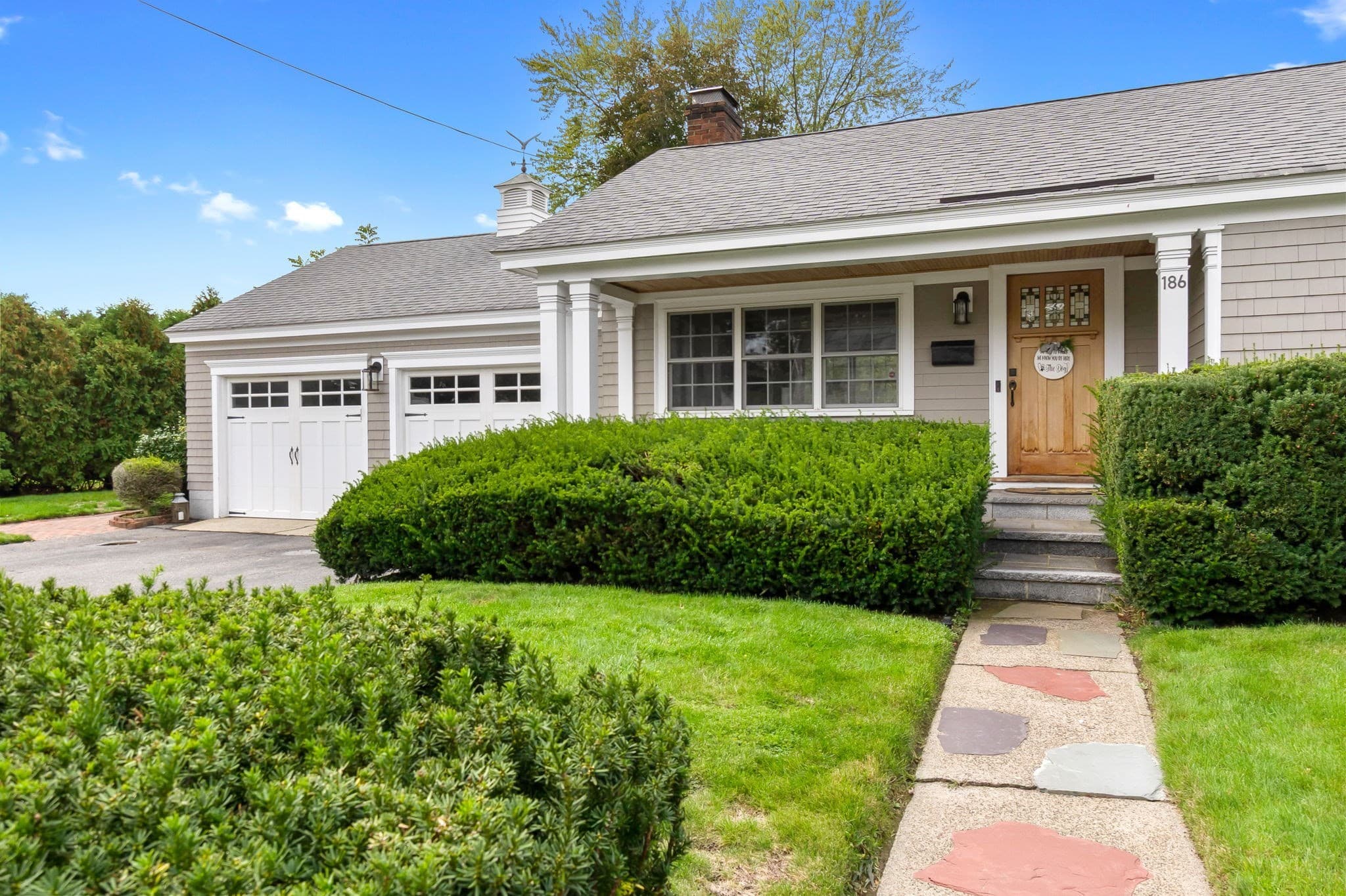 Single Family Residence at 186 Mckay St, Beverly MA 01915, Beverly, photo 2 of 35