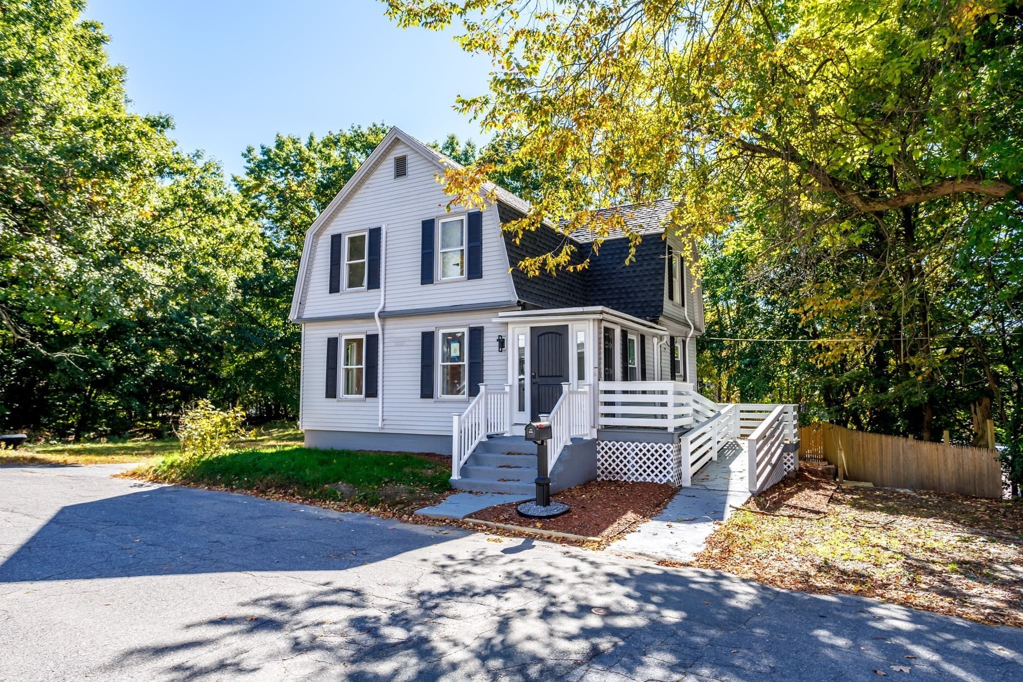 Single Family Residence at 19 Kittredge St, Leominster MA 01453, photo 6 of 42
