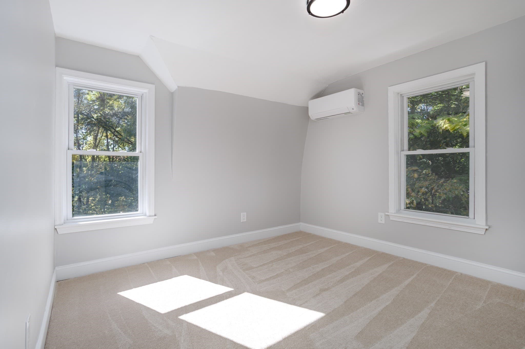 Single Family Residence at 19 Kittredge St, Leominster MA 01453, photo 26 of 42