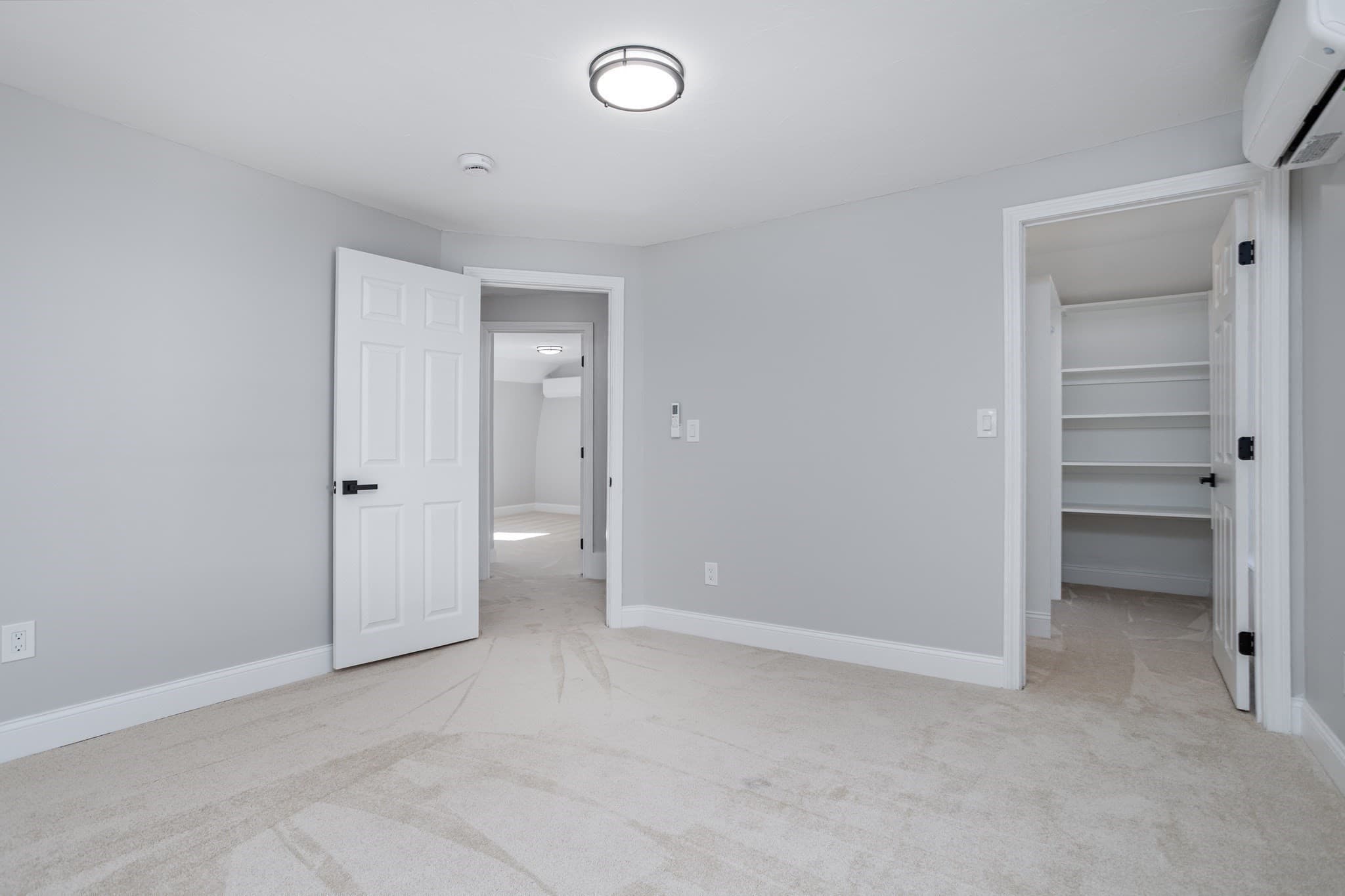 Single Family Residence at 19 Kittredge St, Leominster MA 01453, photo 32 of 42