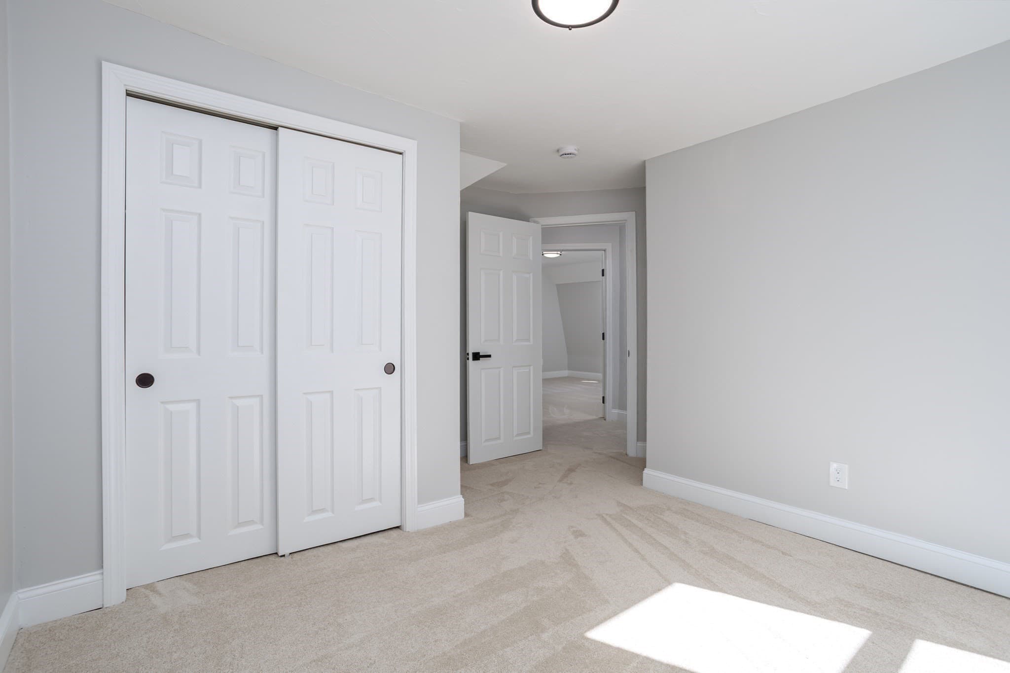 Single Family Residence at 19 Kittredge St, Leominster MA 01453, photo 24 of 42