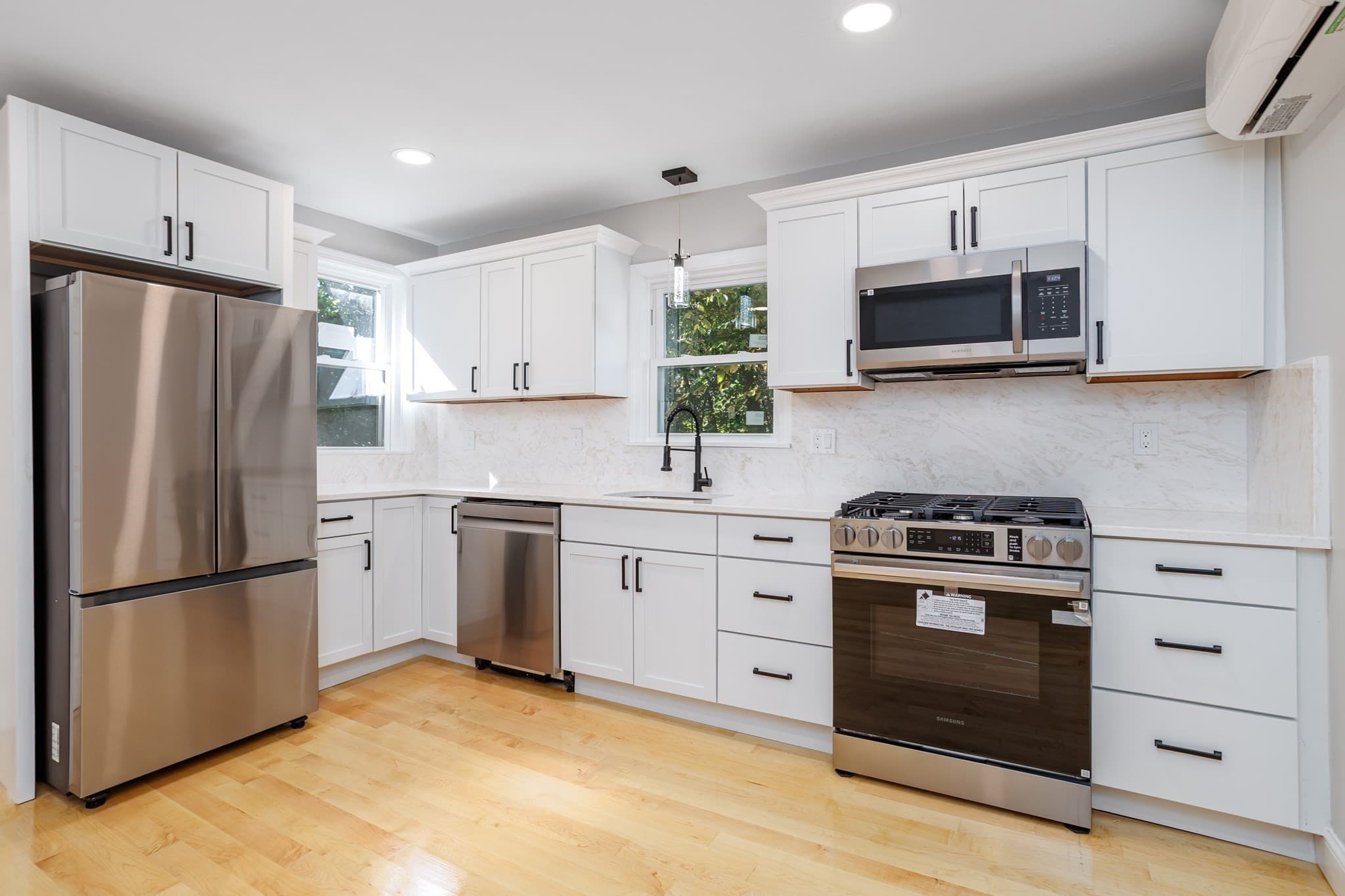 Single Family Residence at 19 Kittredge St, Leominster MA 01453, photo 14 of 42