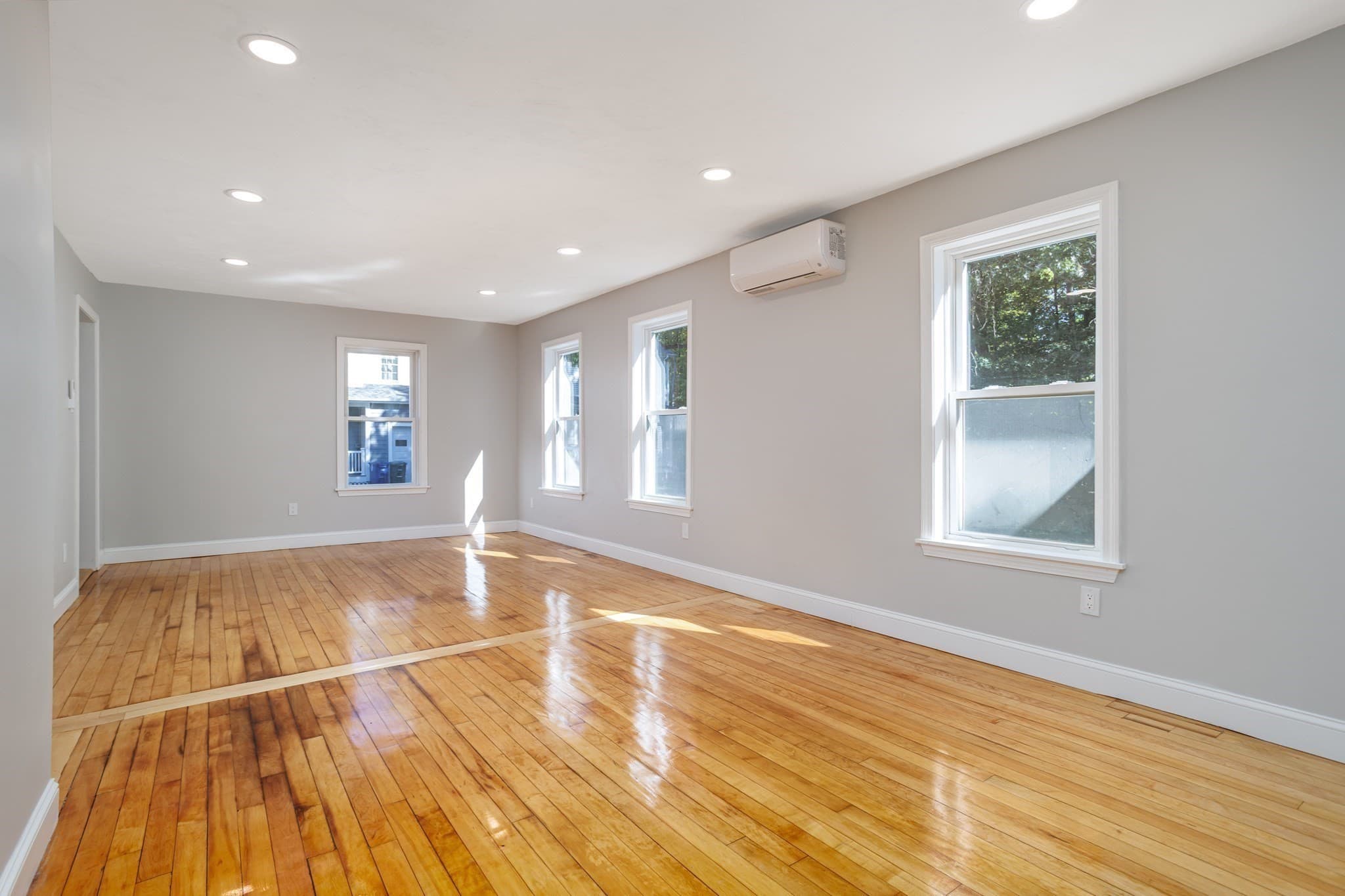 Single Family Residence at 19 Kittredge St, Leominster MA 01453, photo 19 of 42