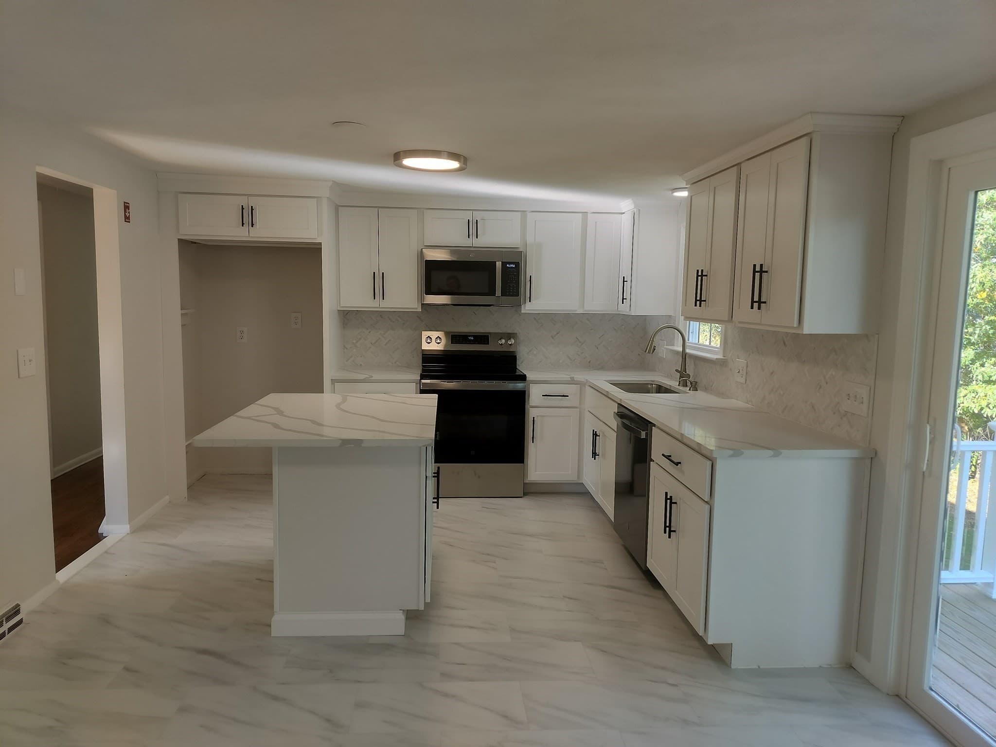 Single Family Residence at 7 Lawson St, Randolph MA 02368, Randolph, photo 3 of 36