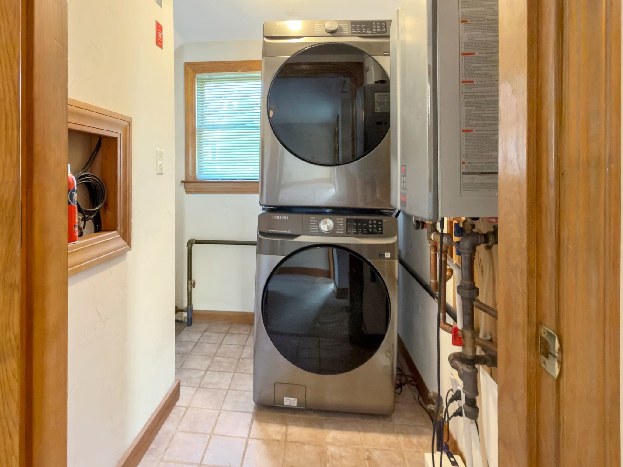 Single Family Residence at 29A Bay St, Hull MA 02045, Hull, photo 22 of 30