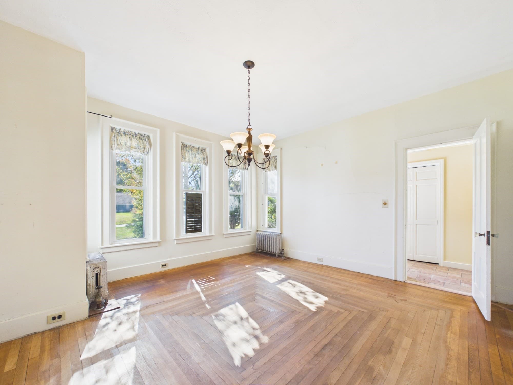 Single Family Residence at 56 Glover St, Southbridge MA 01550, photo 19 of 32