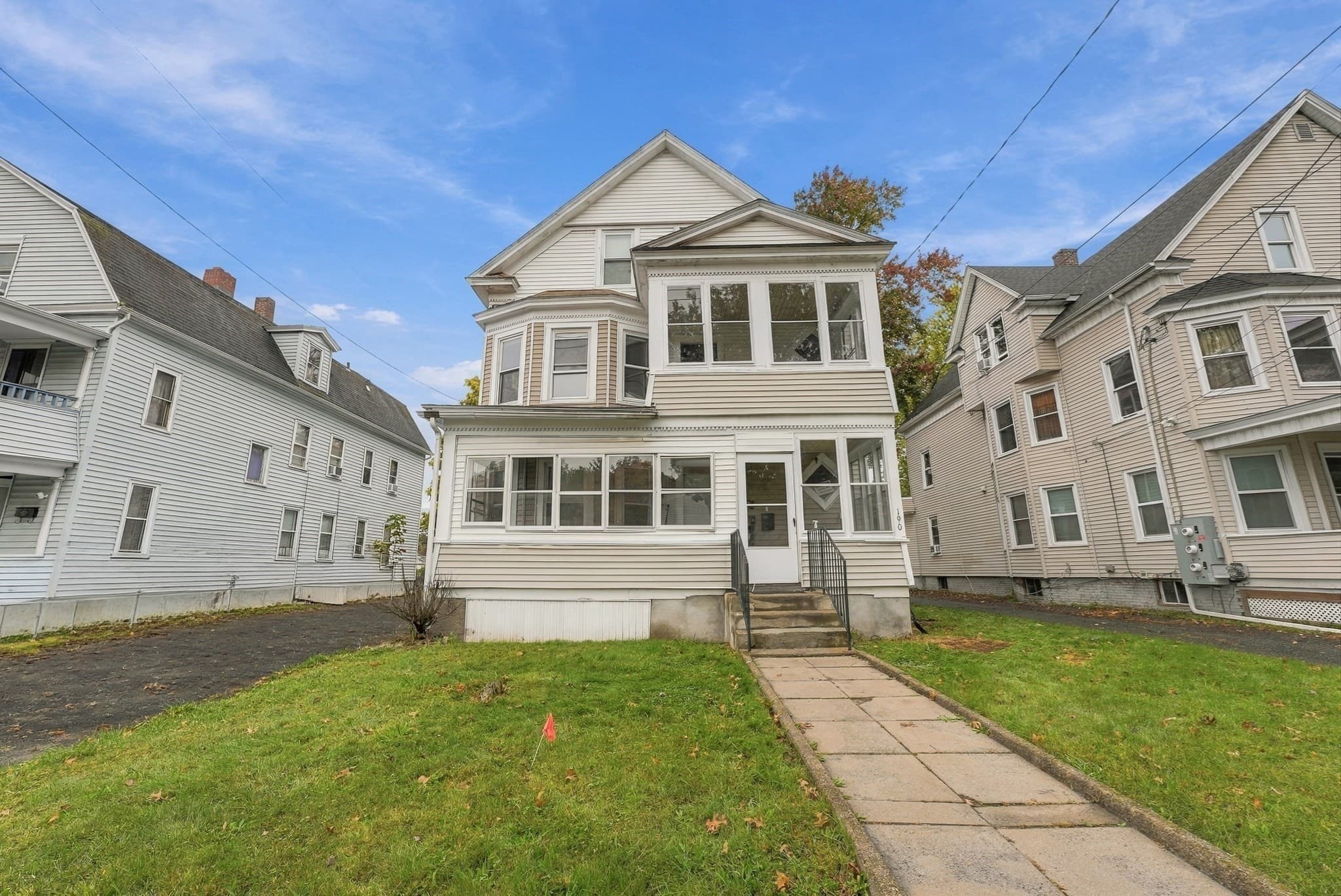 3 Family at 190 Oak St, Springfield MA 01151, Springfield, photo 34 of 40