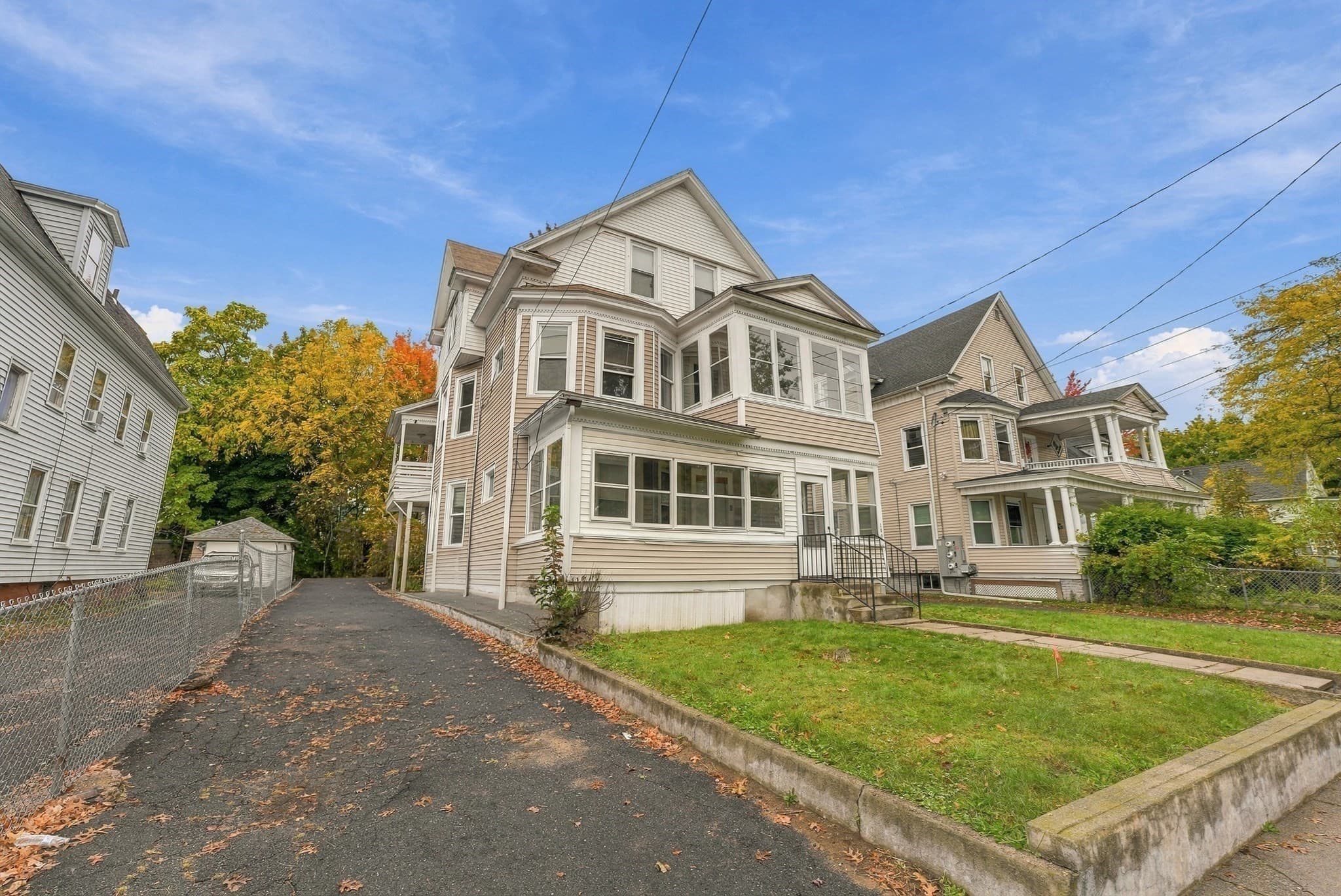 3 Family at 190 Oak St, Springfield MA 01151, Springfield, photo 35 of 40