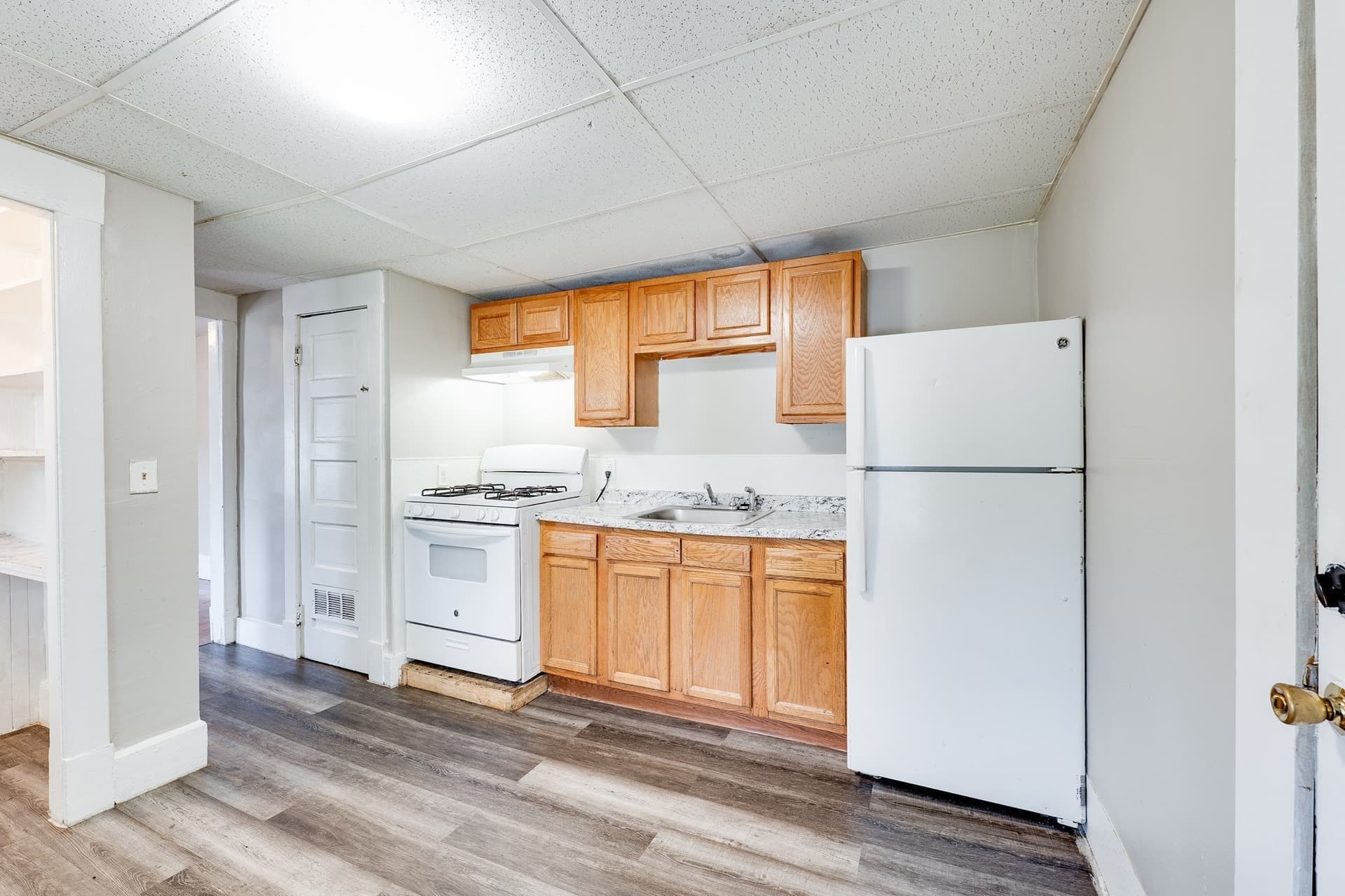 Apartment at 474 Liberty Street # 2R, Springfield MA 01104, photo 3 of 12