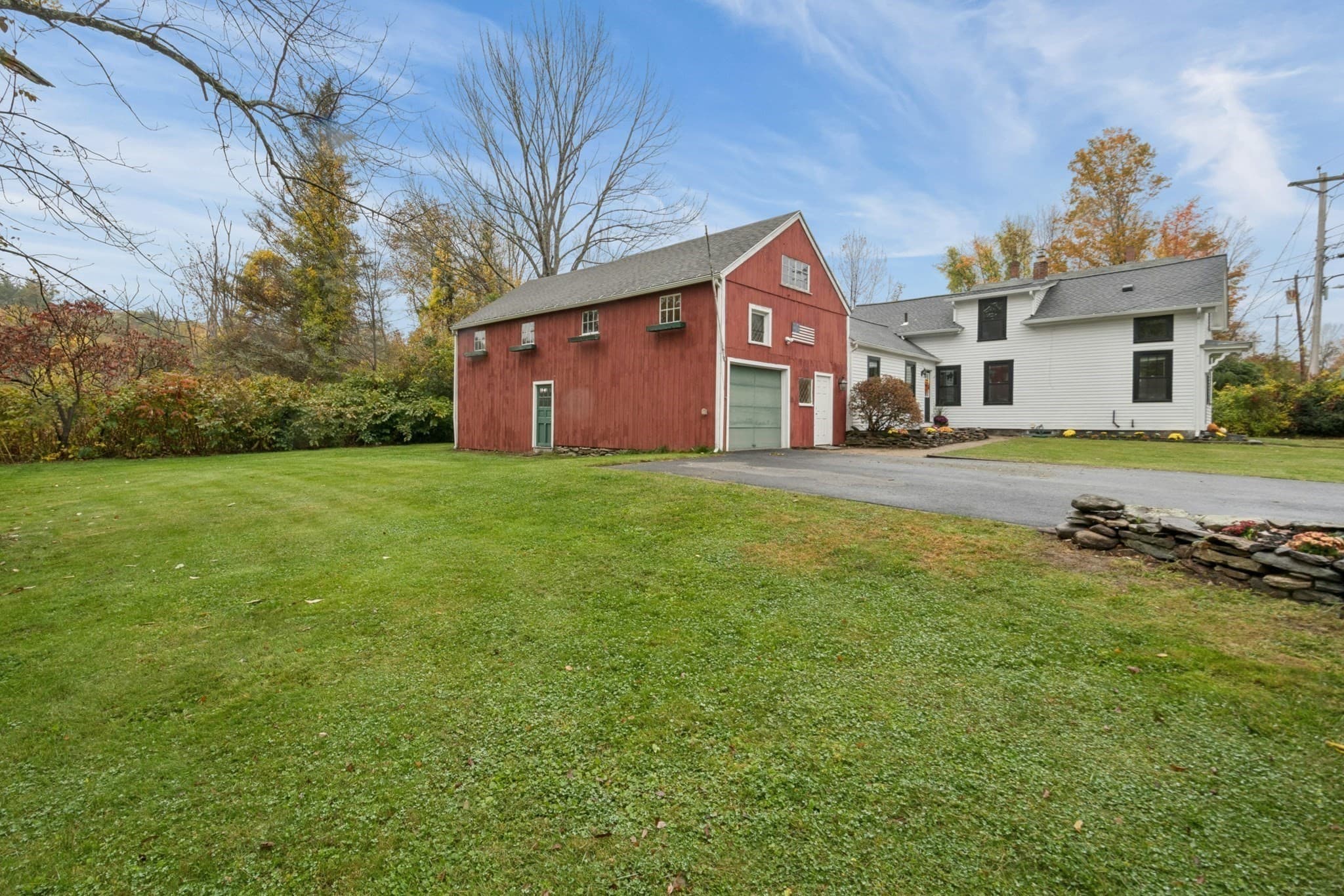 Single Family Residence at 146 South St, Barre MA 01005, photo 25 of 29