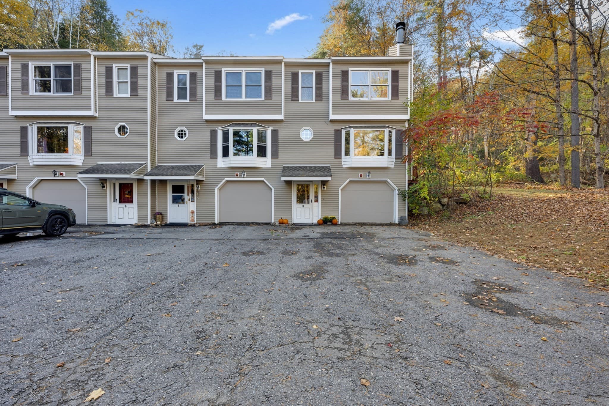 Condominium at 8 Pine Tree Ln # 8, Hubbardston MA 01452, Hubbardston, photo 3 of 31