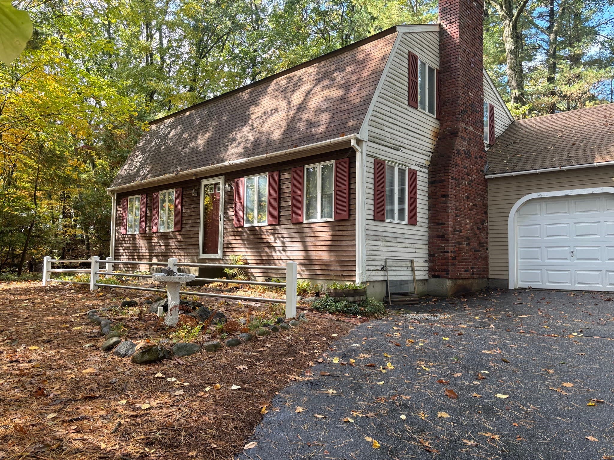 Single Family Residence at 107 School Street, Chelmsford MA 01824, photo 2 of 24
