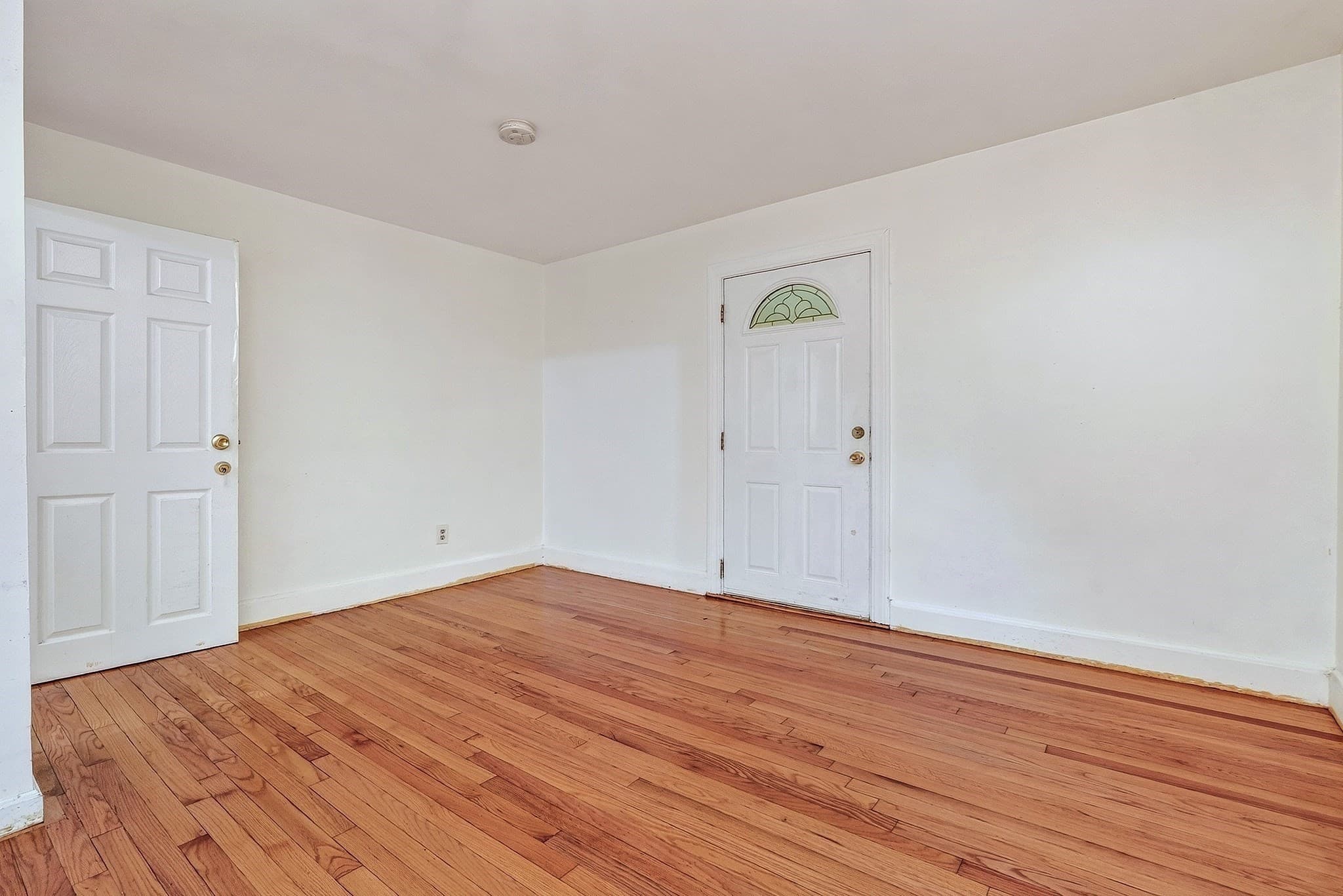 Single Family Residence at 89 Dutton St, Malden MA 02148, photo 5 of 20