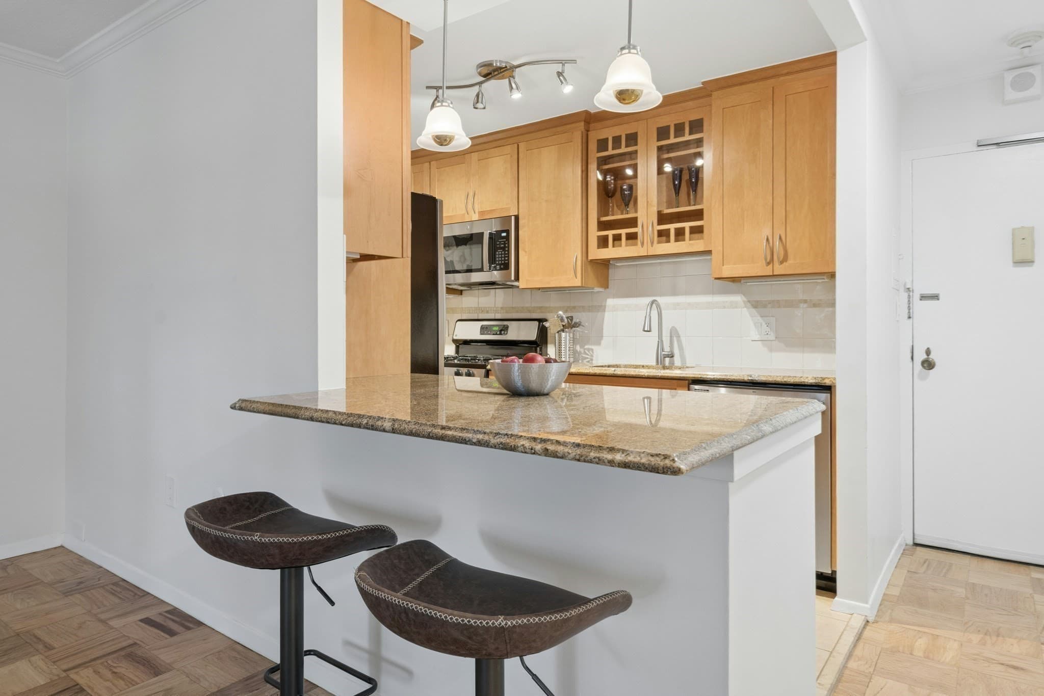 Condominium at 9 Hawthorne Pl # 2J, Boston MA 02114, Boston, photo 5 of 29