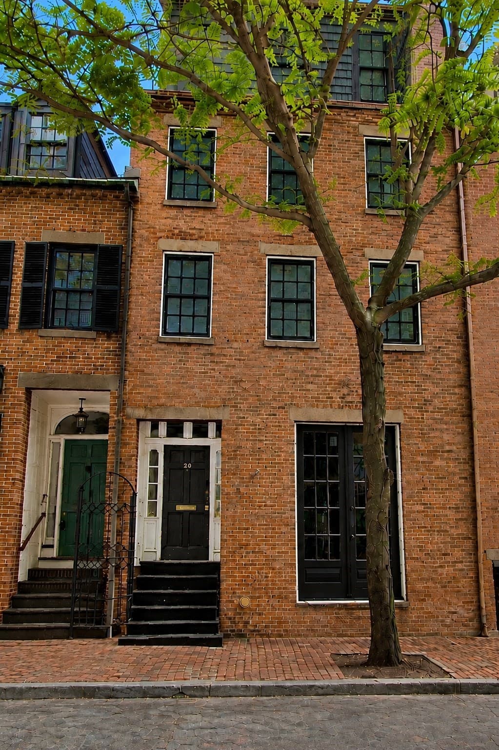 20-21 Shawmut St, Boston MA 02116