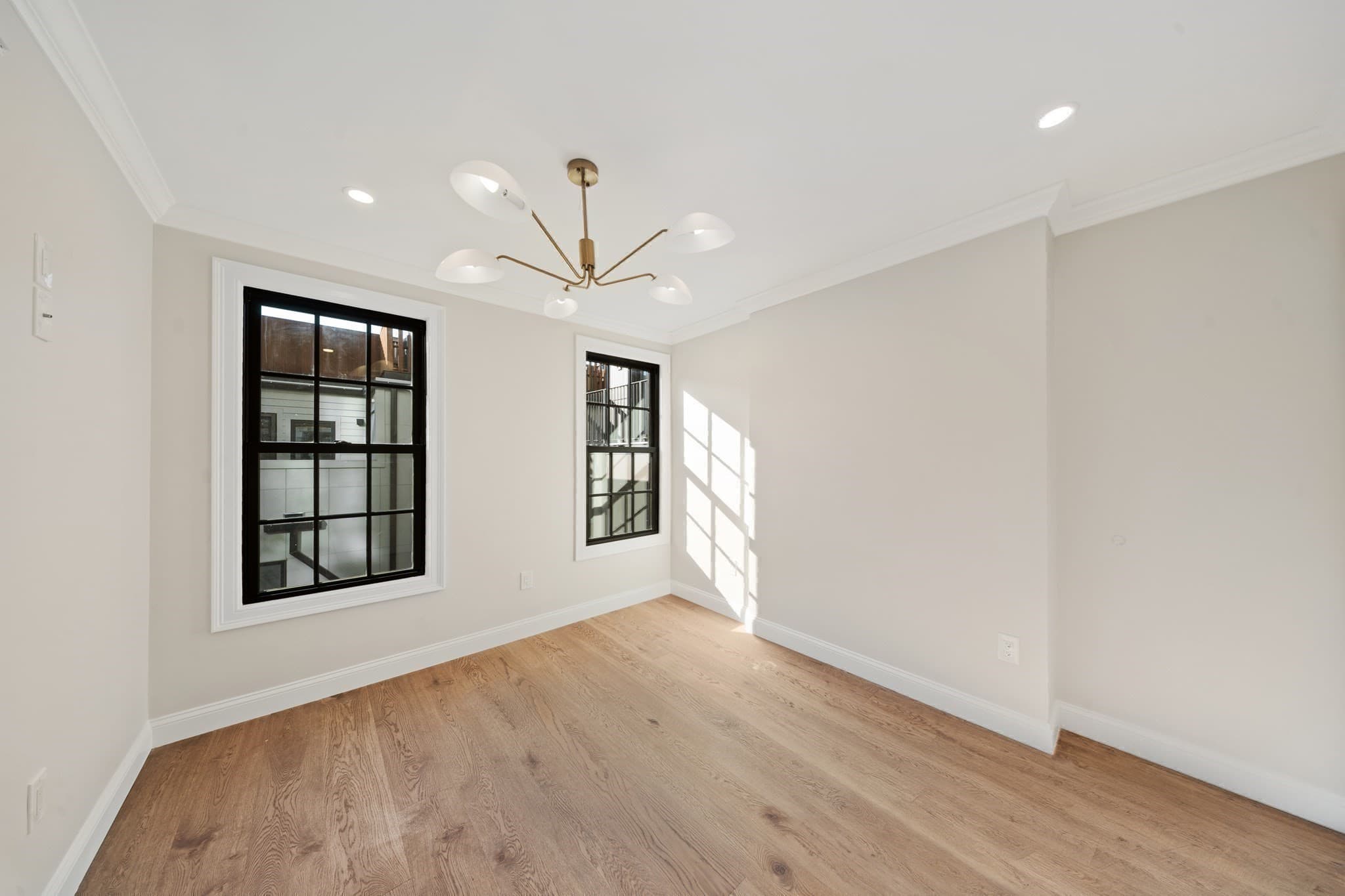 Single Family Residence at 20-21 Shawmut St, Boston MA 02116, photo 30 of 37