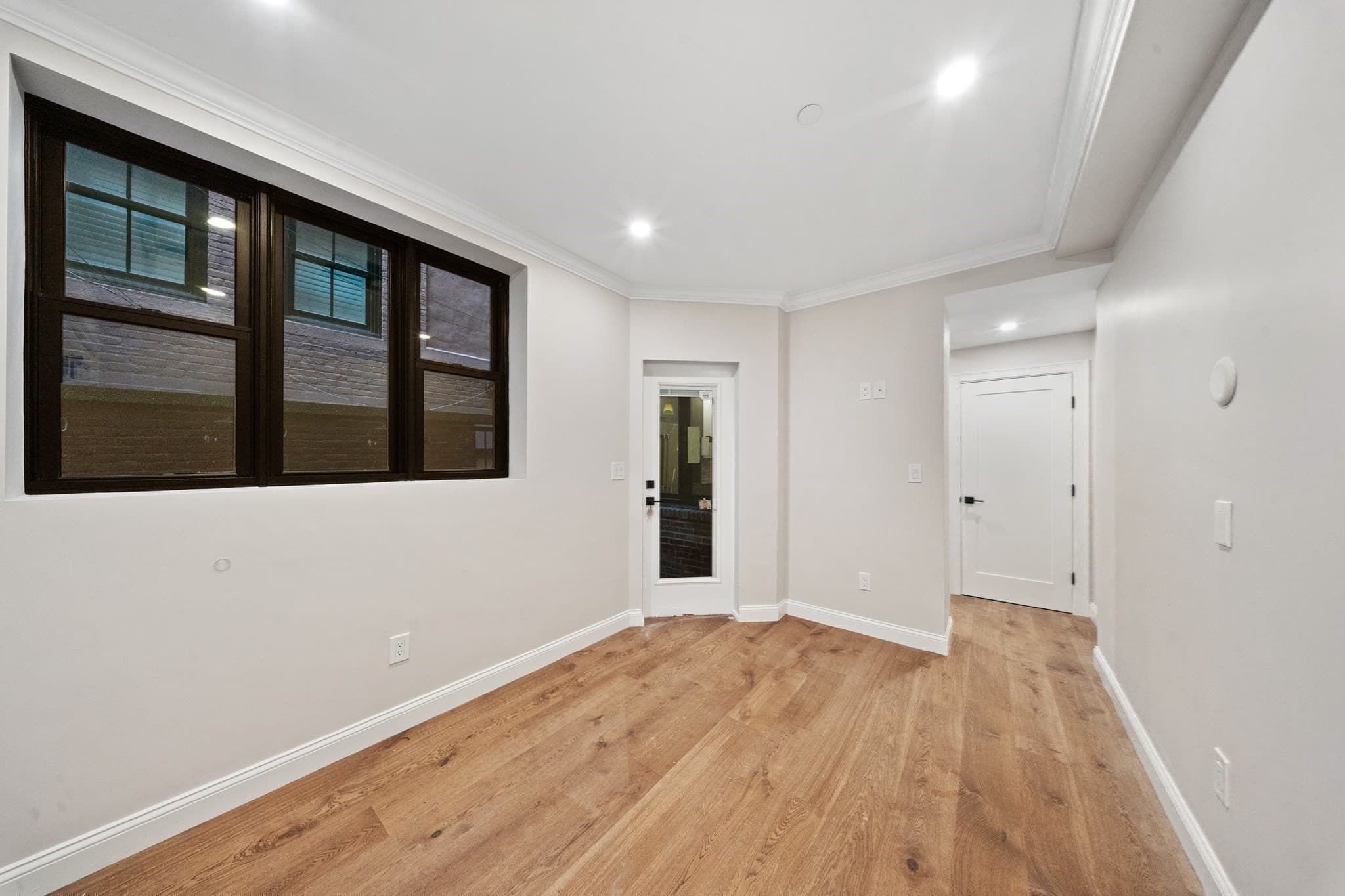 Single Family Residence at 20-21 Shawmut St, Boston MA 02116, photo 11 of 37