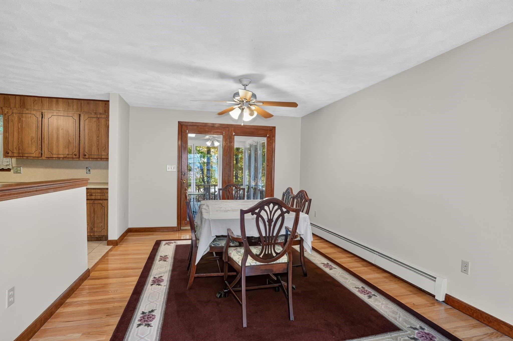 Single Family Residence at 4 Goodwin Dr, Burlington MA 01803, photo 9 of 33