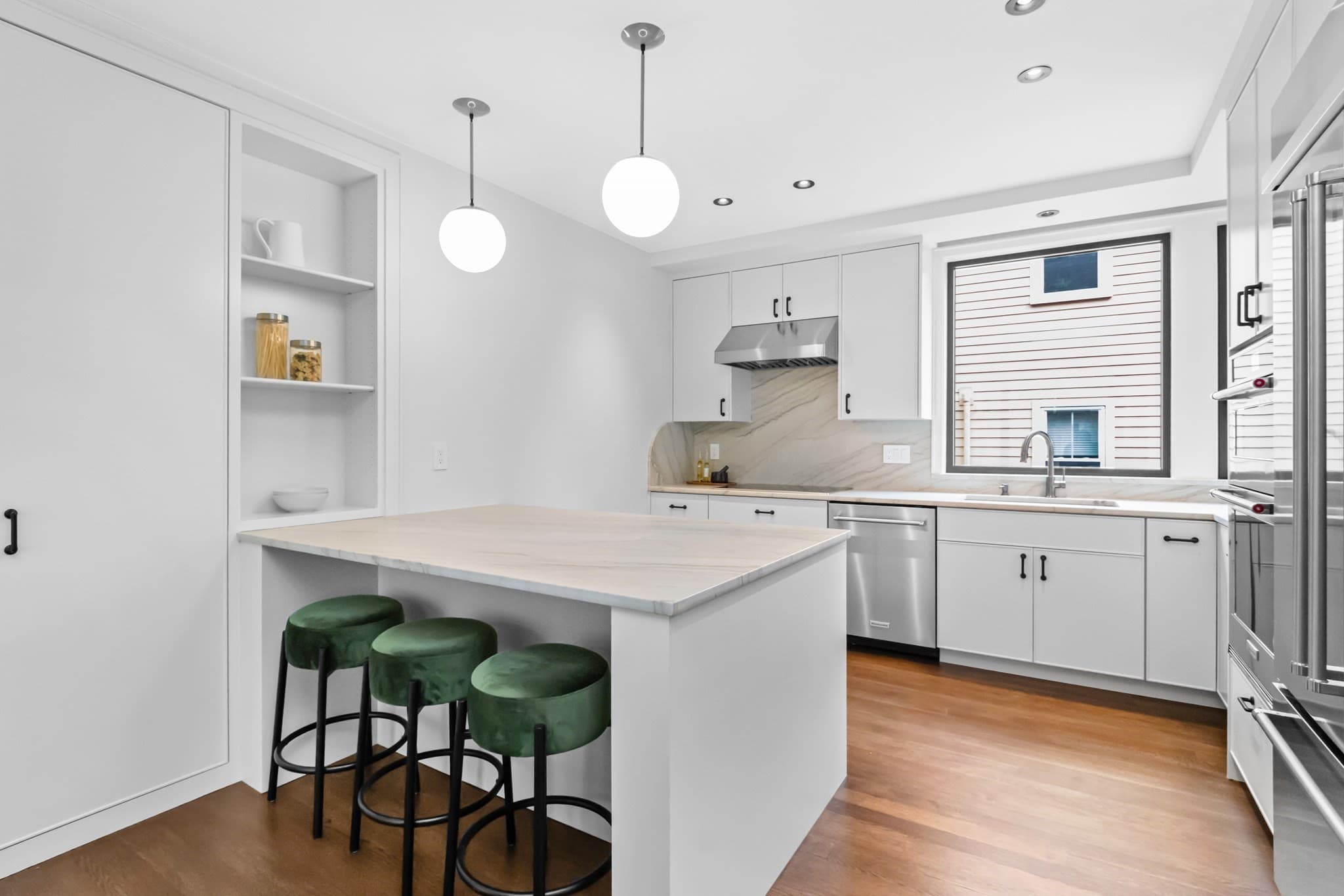 Condominium at 8 Holworthy Terrace # 8, Cambridge MA 02138, Cambridge, photo 10 of 32