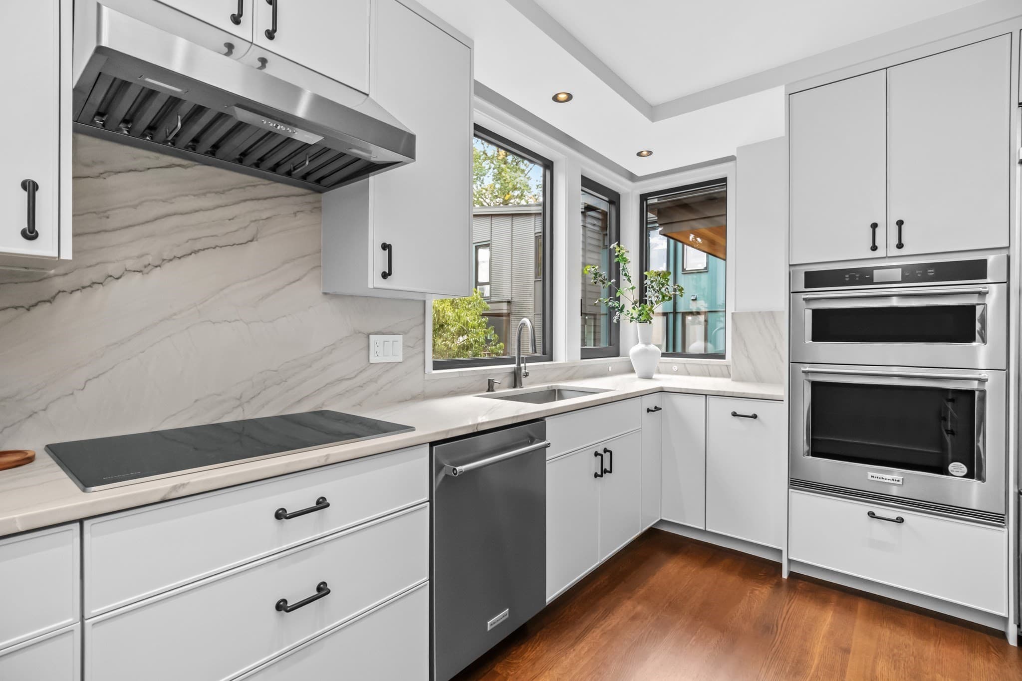 Condominium at 8 Holworthy Terrace # 8, Cambridge MA 02138, Cambridge, photo 11 of 32