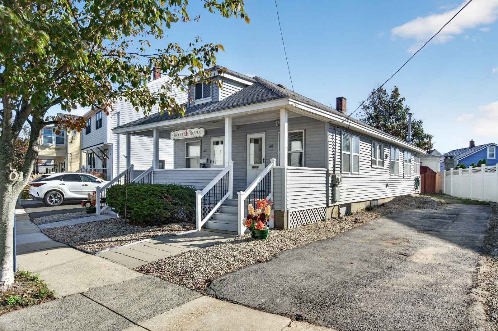 1020 Shirley St # 1020, Winthrop MA 02152
