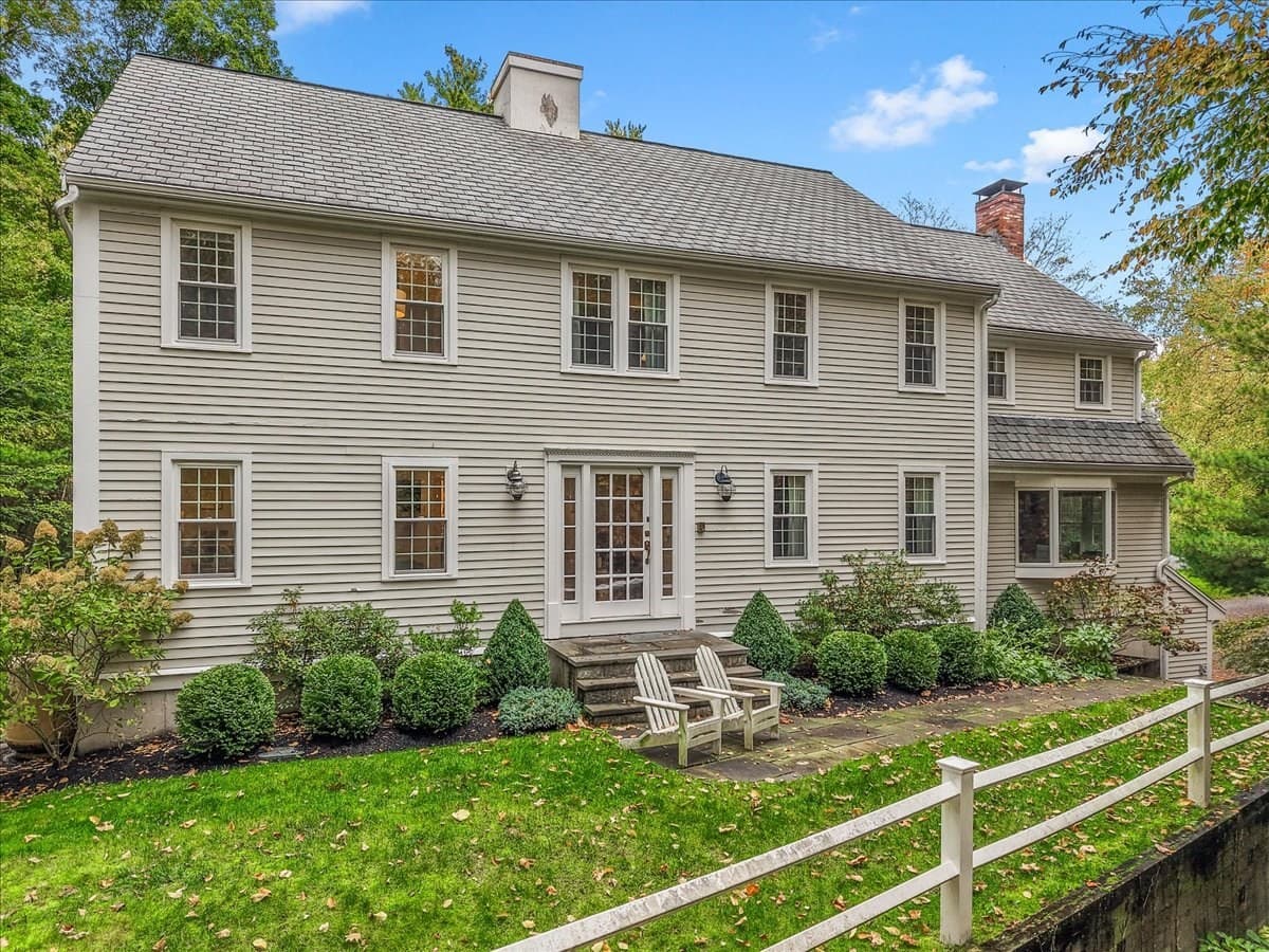 19 Whitney Woods Lane, Cohasset MA 02025