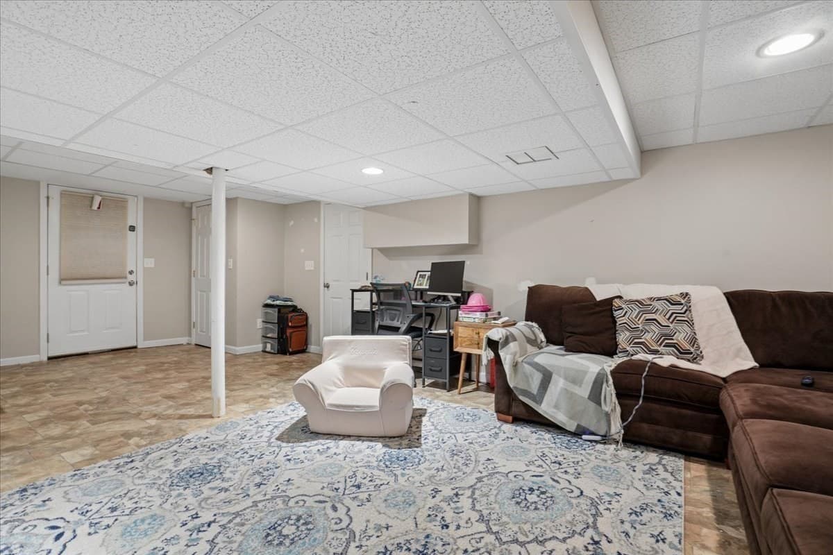 Single Family Residence at 8 Brown Rd, Shirley MA 01464, Shirley, photo 26 of 42