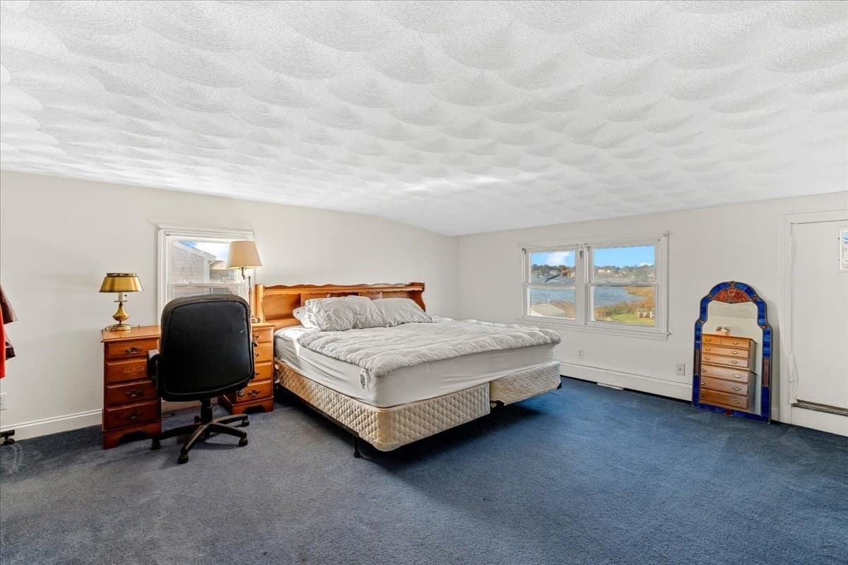 Single Family Residence at 6 Seagate Cir, Scituate MA 02066, photo 13 of 28