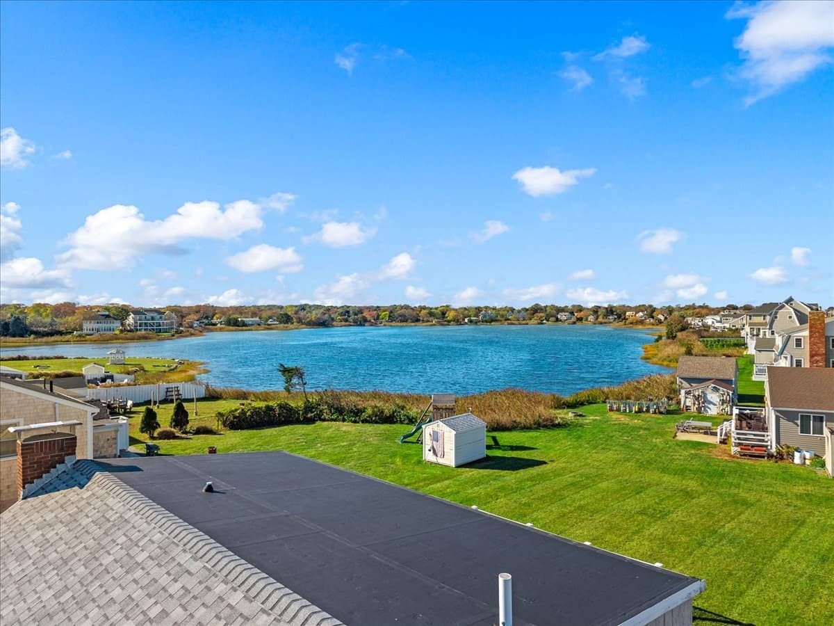 Single Family Residence at 6 Seagate Cir, Scituate MA 02066, photo 20 of 28