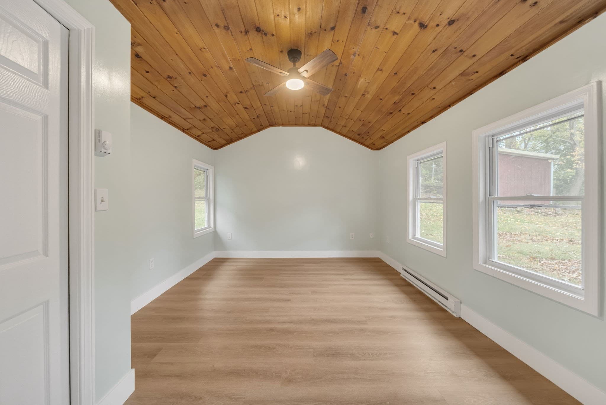 Single Family Residence at 72 Leeds St, Worcester MA 01606, photo 15 of 42