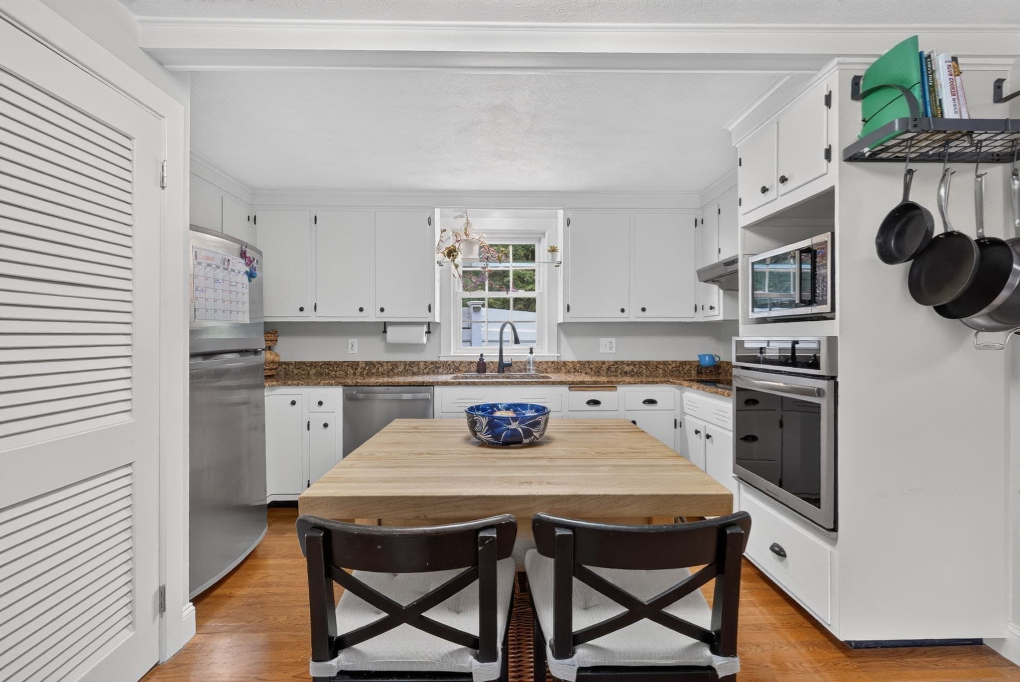 Condominium at 193 Chestnut St # A, Foxboro MA 02035, photo 7 of 42